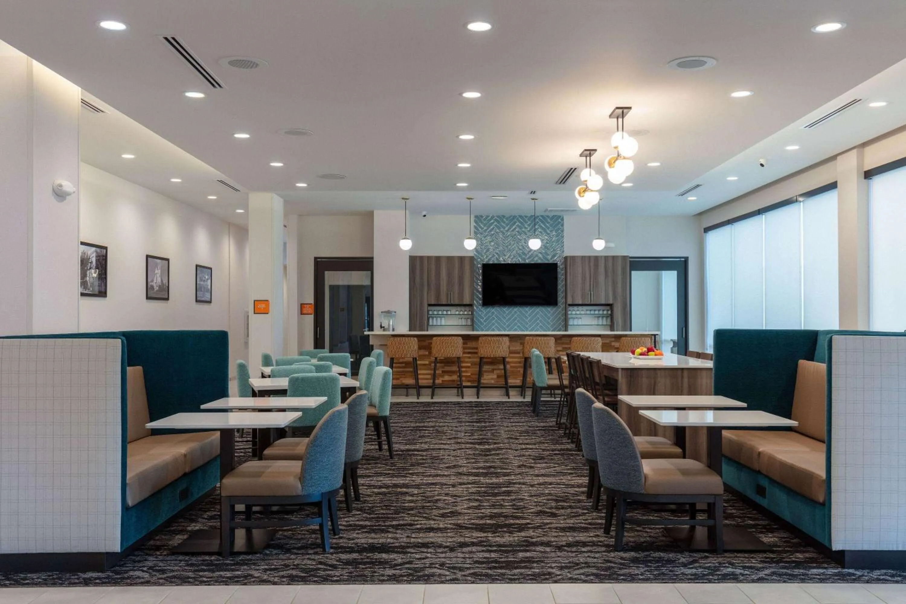 Lobby or reception in La Quinta Inn & Suites by Wyndham Centralia