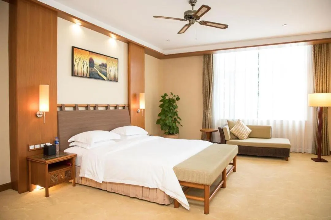 Bedroom, Bed in Hillview Golf Resort Dongguan