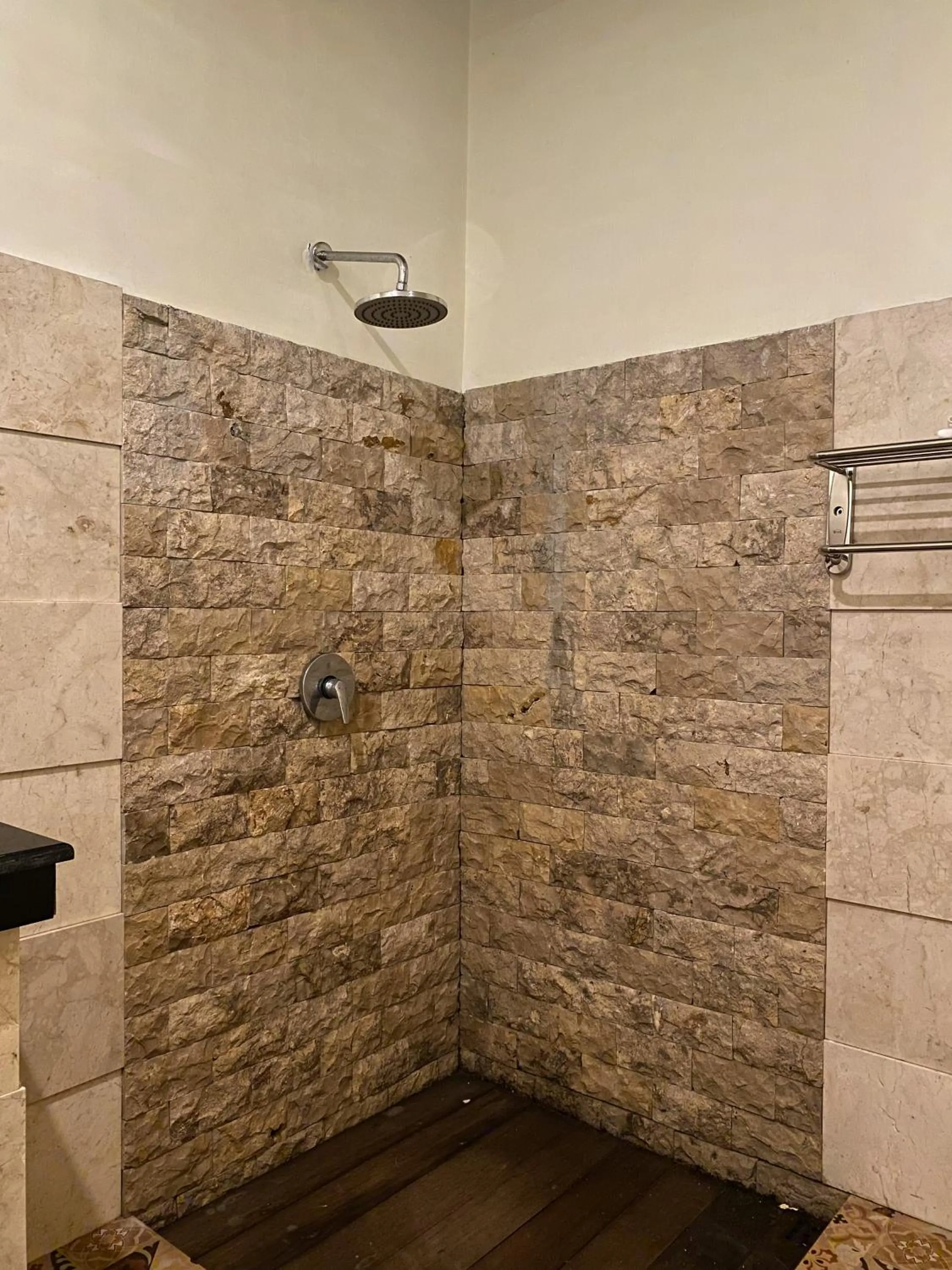 Shower in Uma Linggah Resort by Puri Signatures