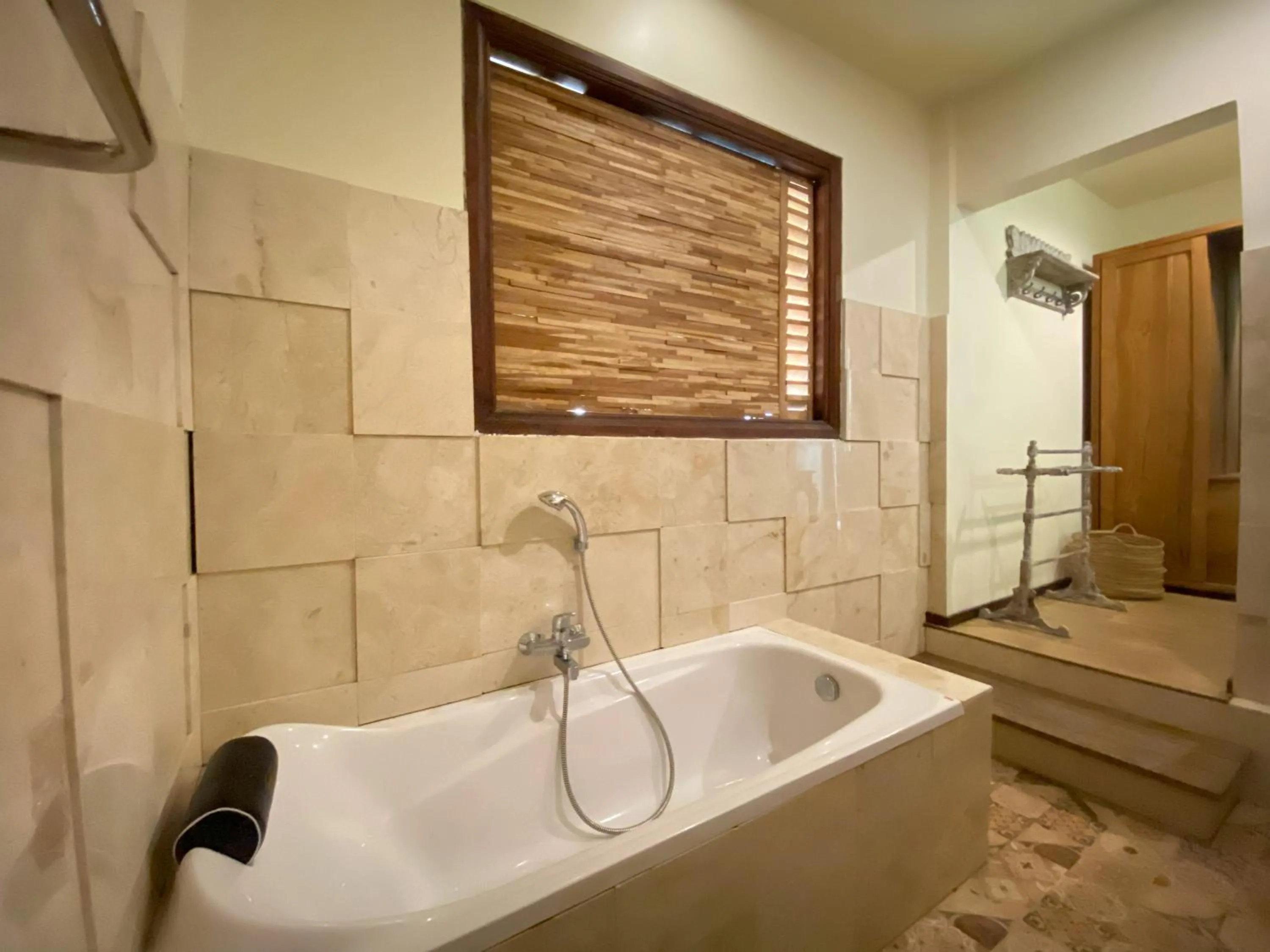 Shower in Uma Linggah Resort by Puri Signatures