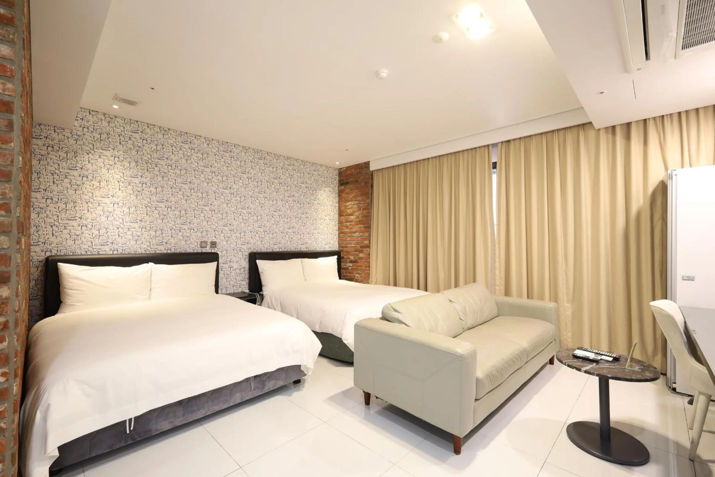 Bed in JB Design Hotel