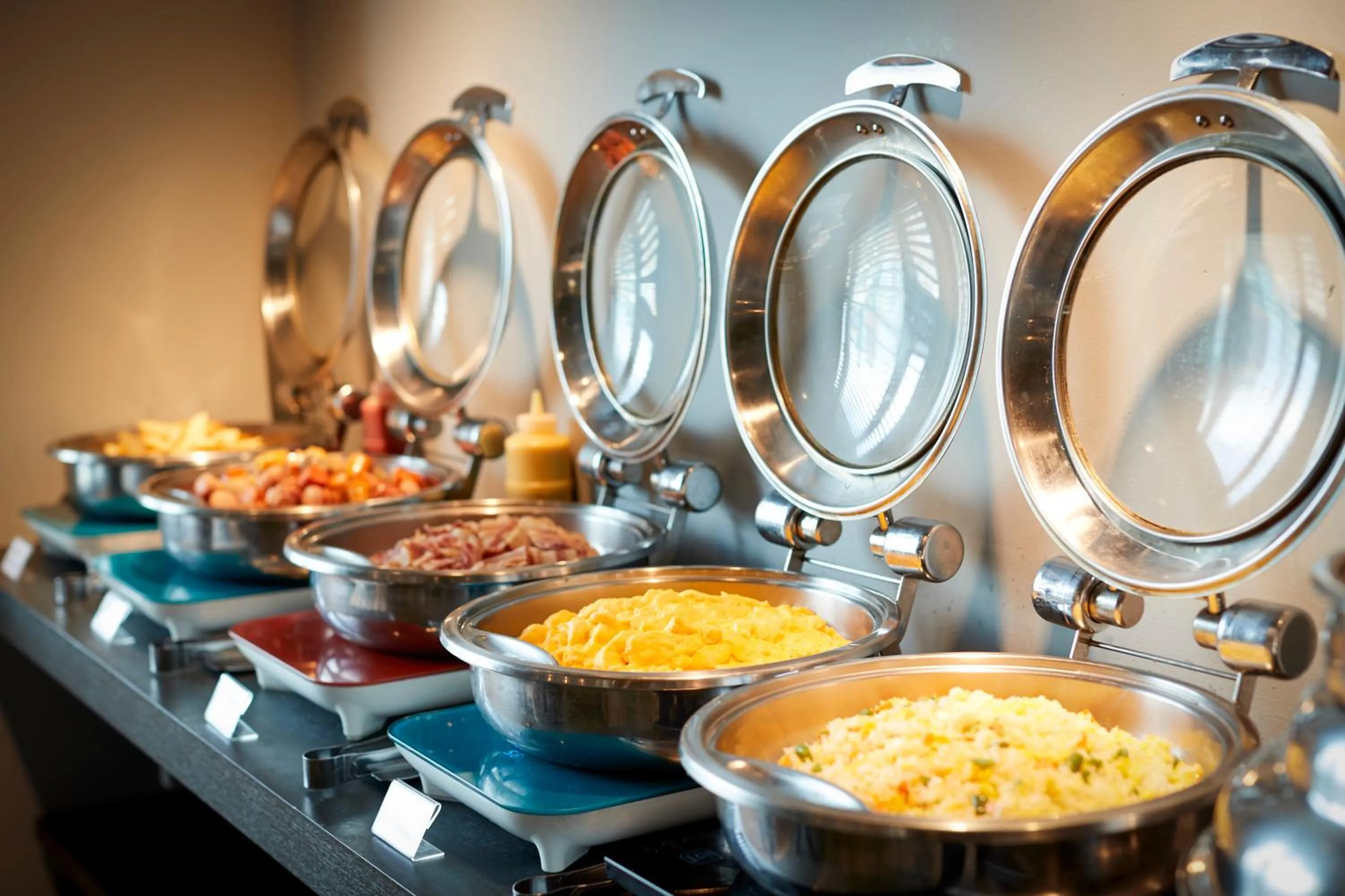 Buffet breakfast in JB Design Hotel