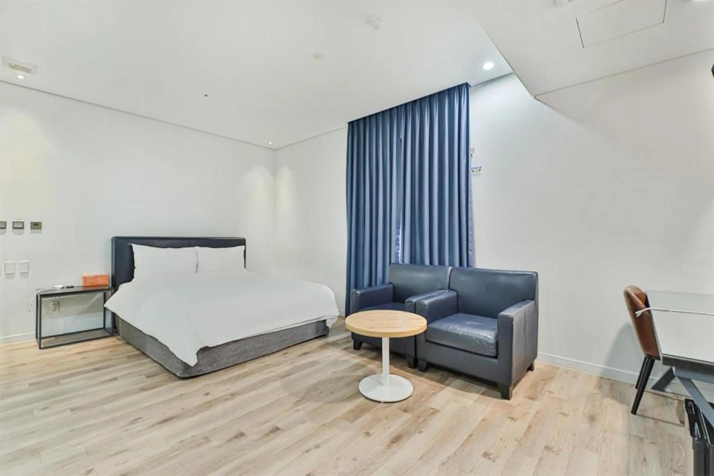 Bedroom, Bed in JB Design Hotel