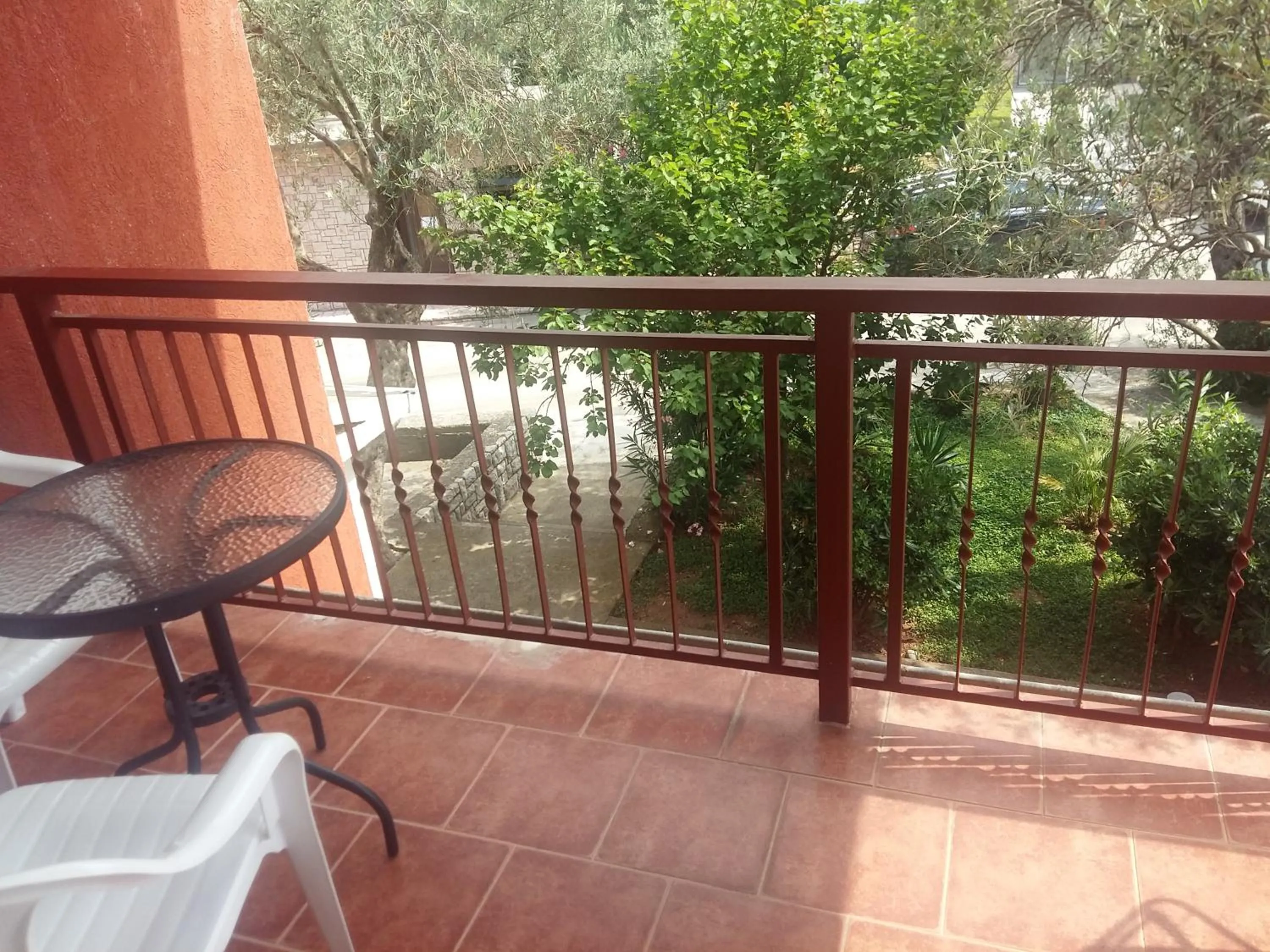 Lazar Apartments