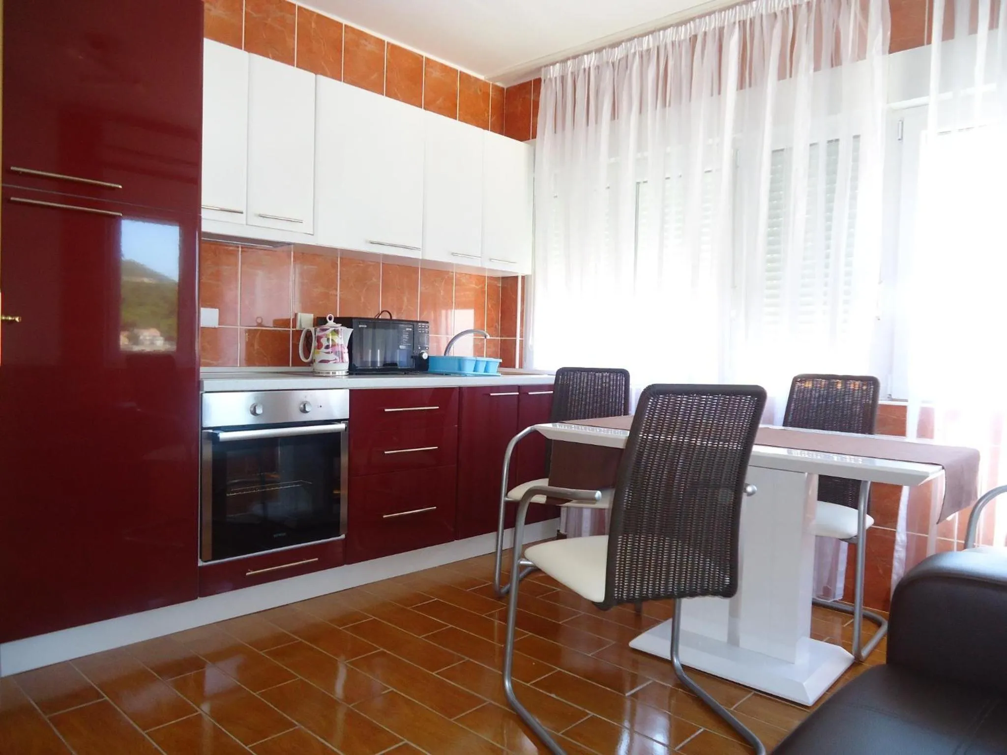 Decorative detail in Lazar Apartments