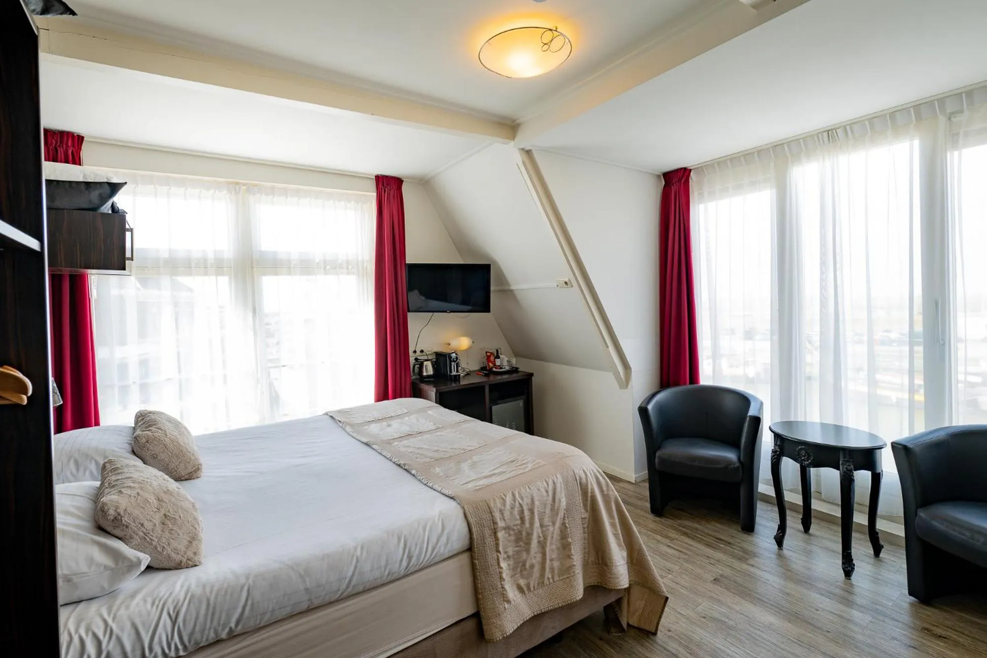 Bed in Hotel Zeezicht