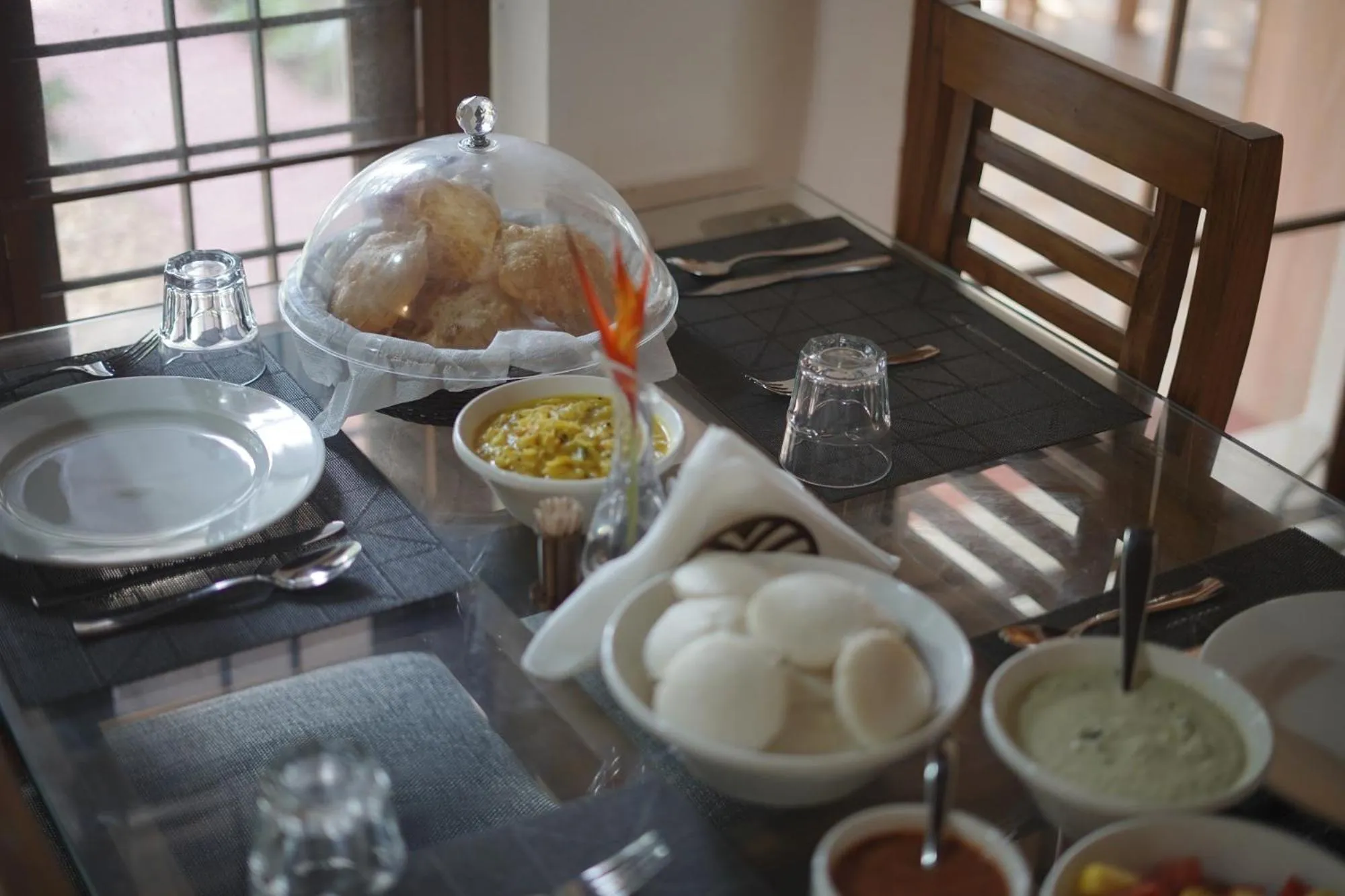 Breakfast in Alfred Place