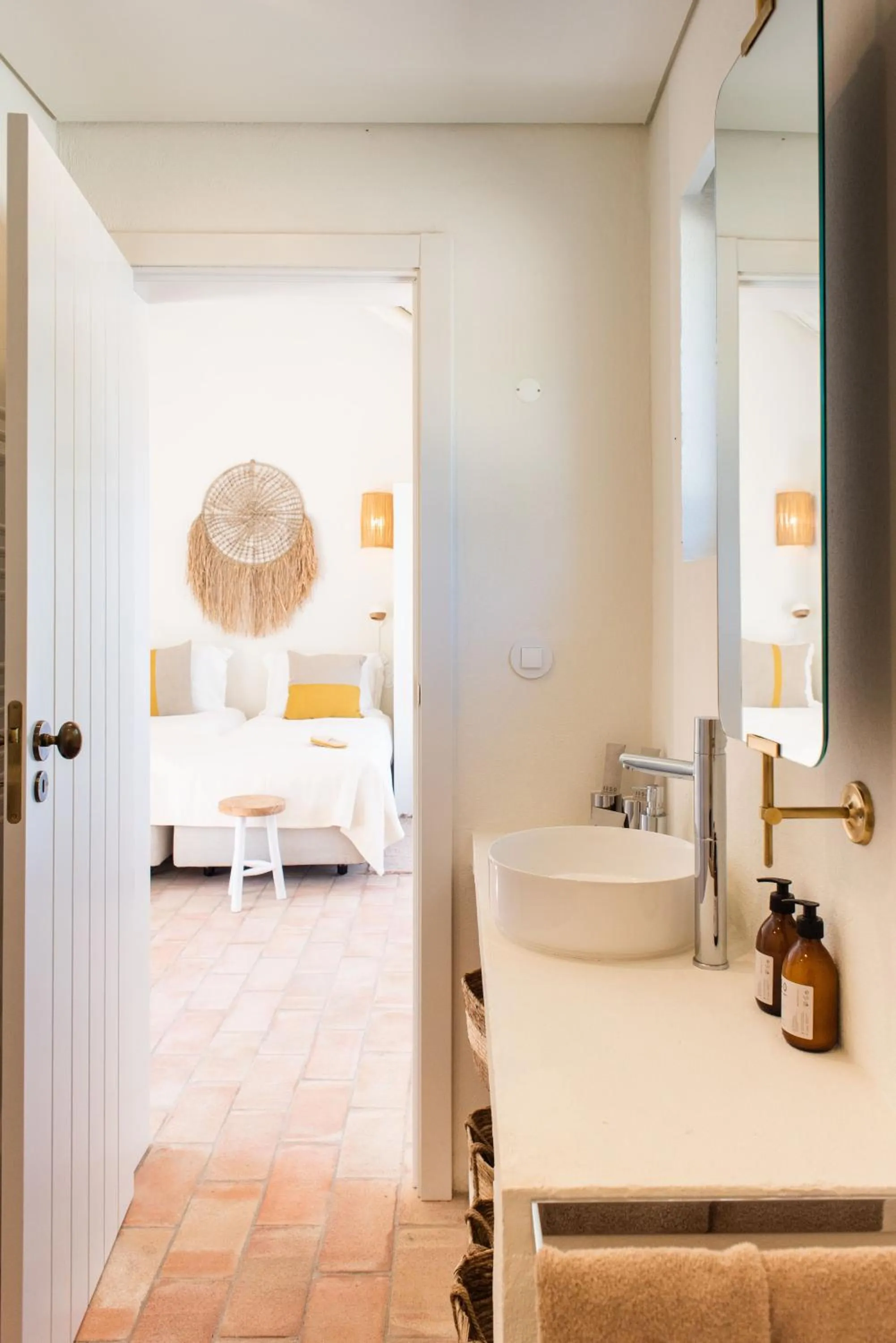 Toilet, Bed in Independente Comporta