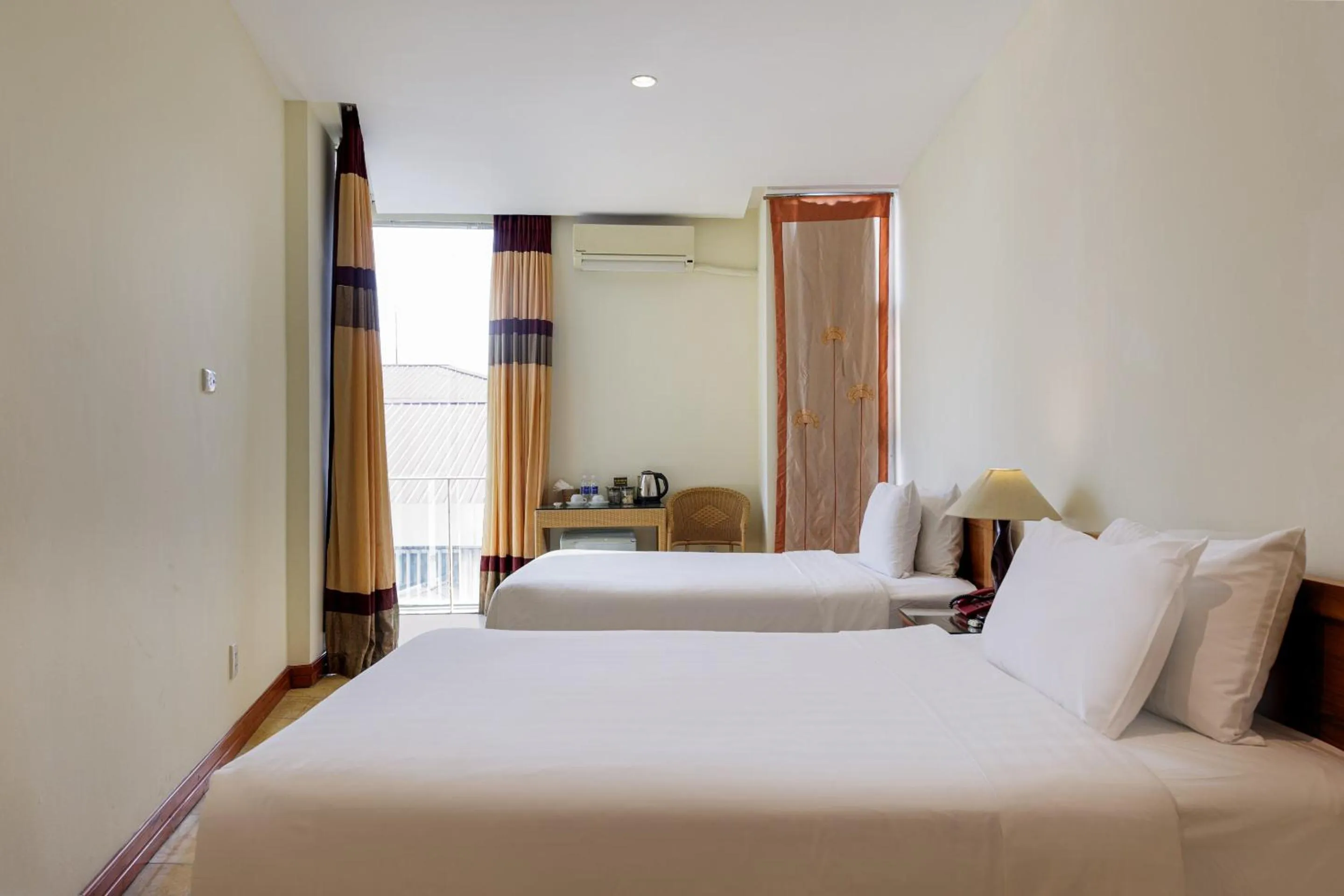 Bedroom, Bed in Collection O Le Grand Hanoi hotel - The Sun