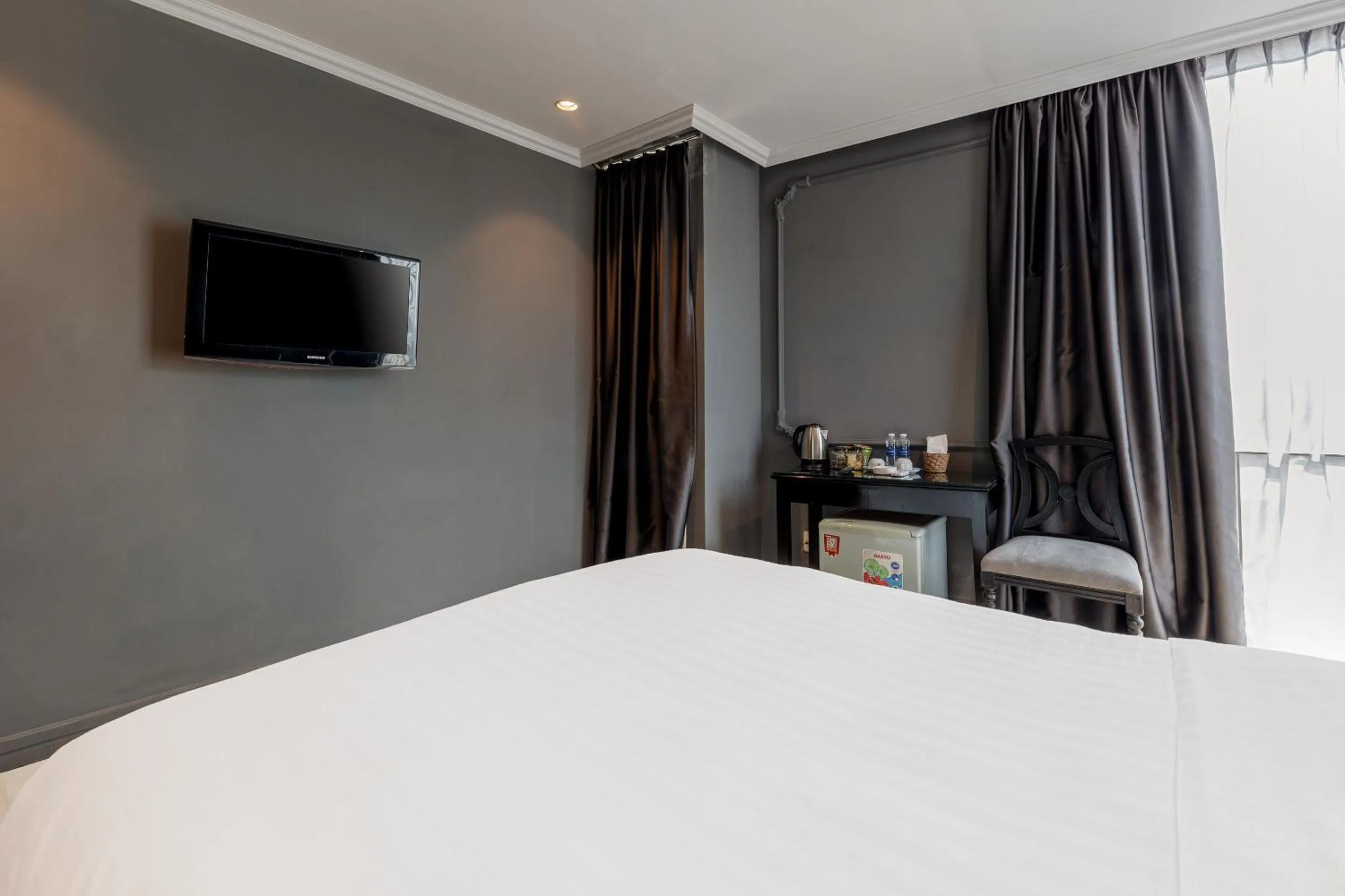 Bedroom, Bed in Collection O Le Grand Hanoi hotel - The Sun