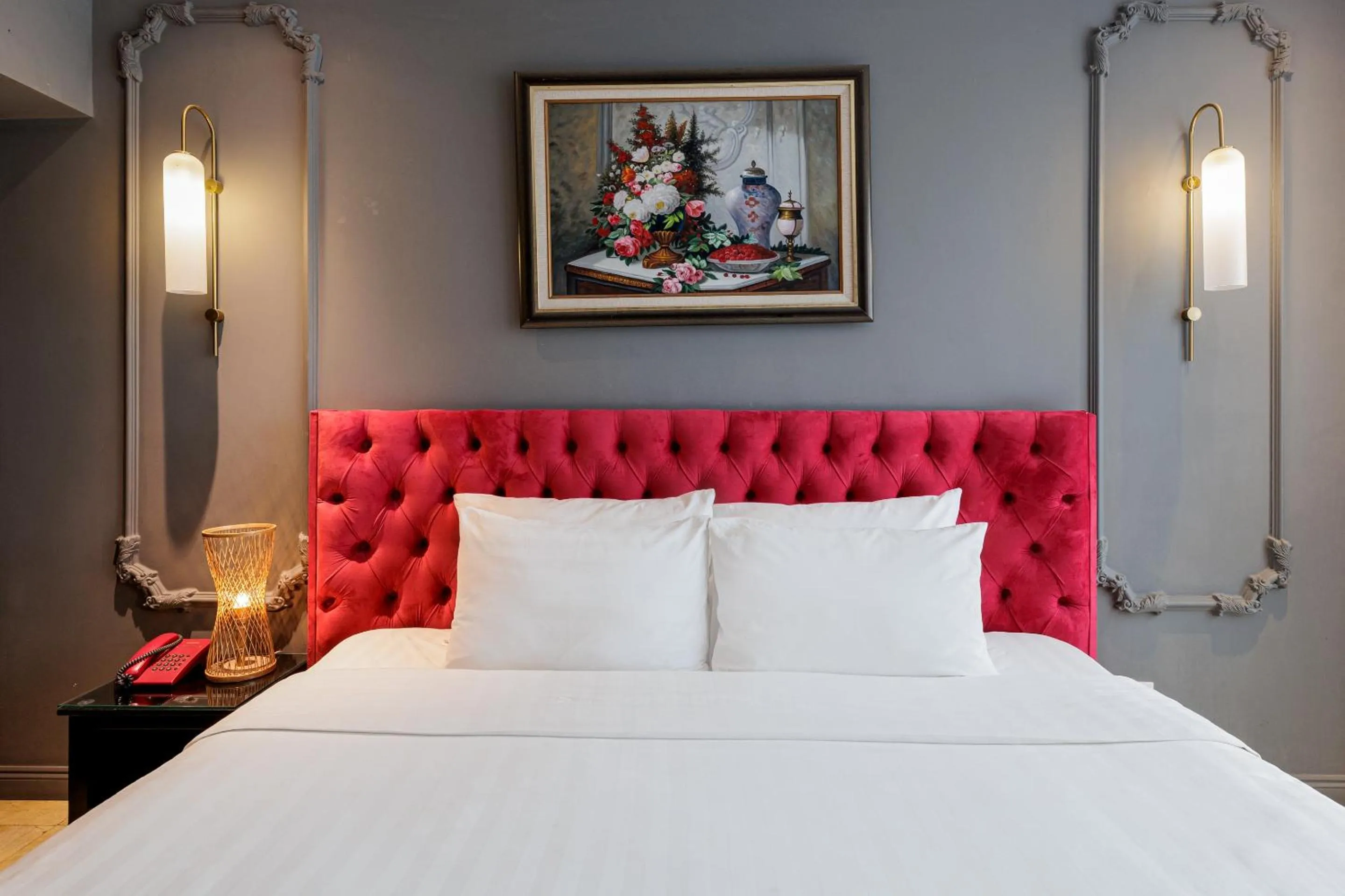 Bedroom, Bed in Collection O Le Grand Hanoi hotel - The Sun