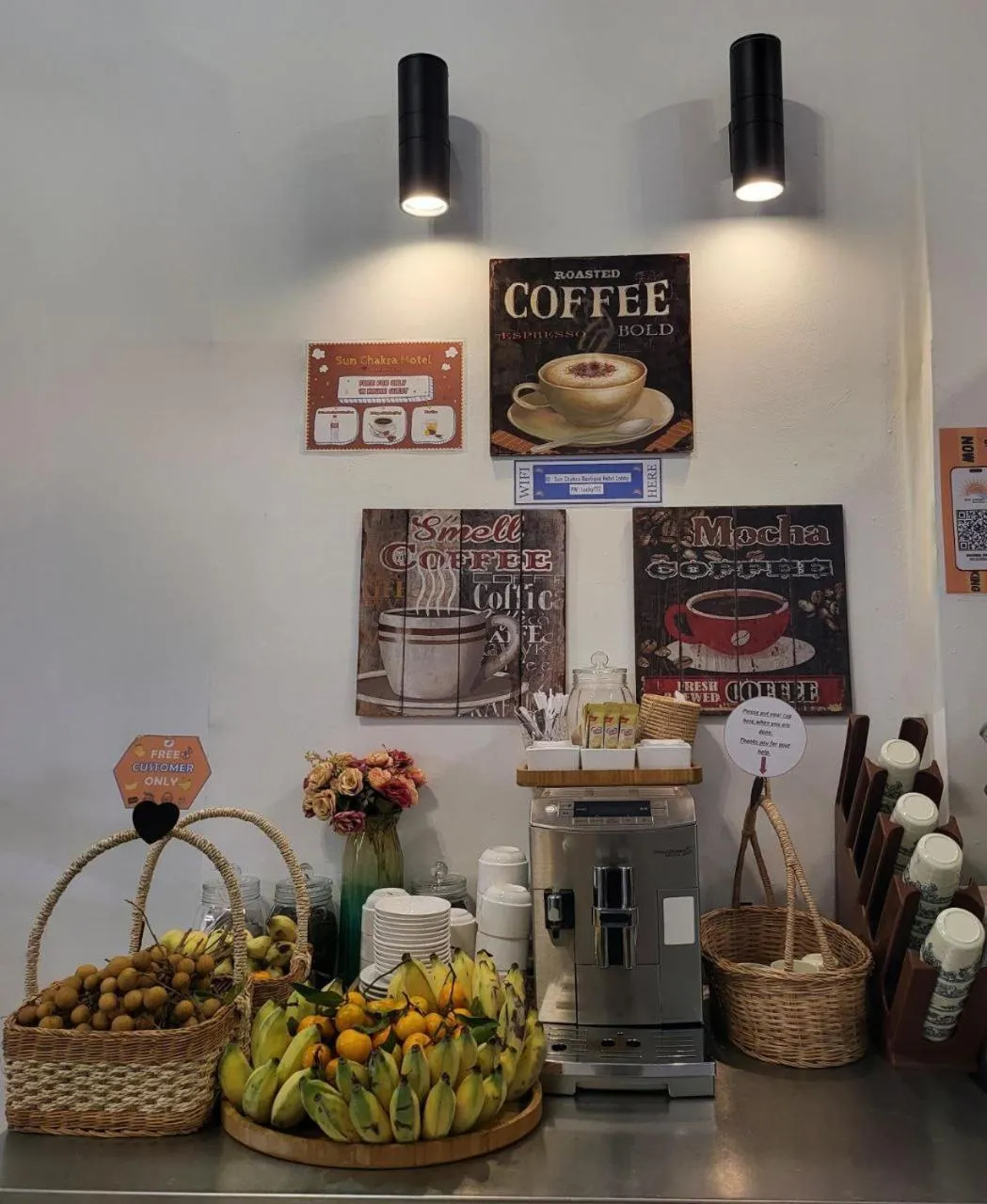 Lobby or reception in Sun Chakra Boutique Hotel - 50m to Museum & Royal Palace & Walking street