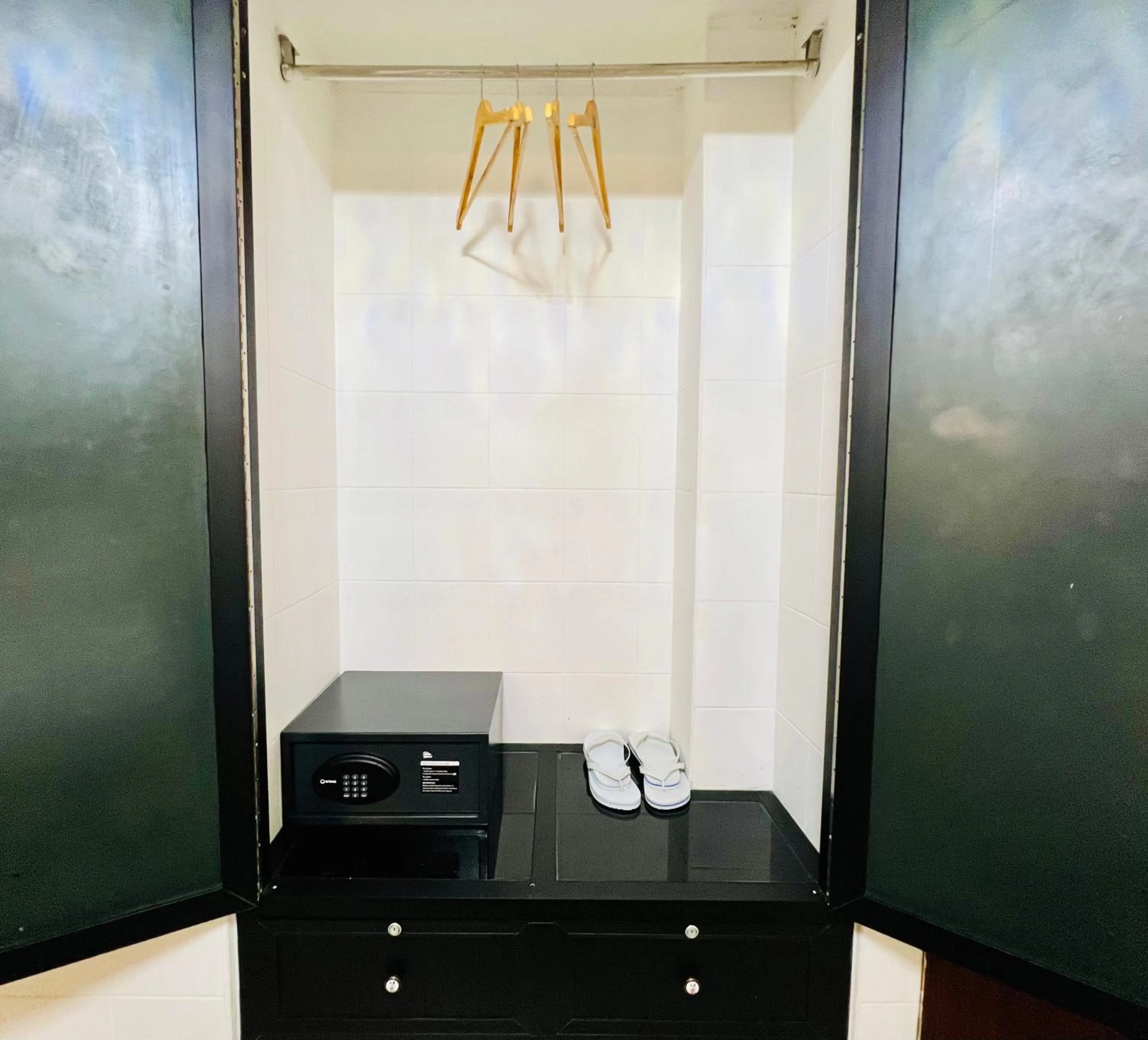 hair dresser in Sun Chakra Boutique Hotel - 50m to Museum & Royal Palace & Walking street