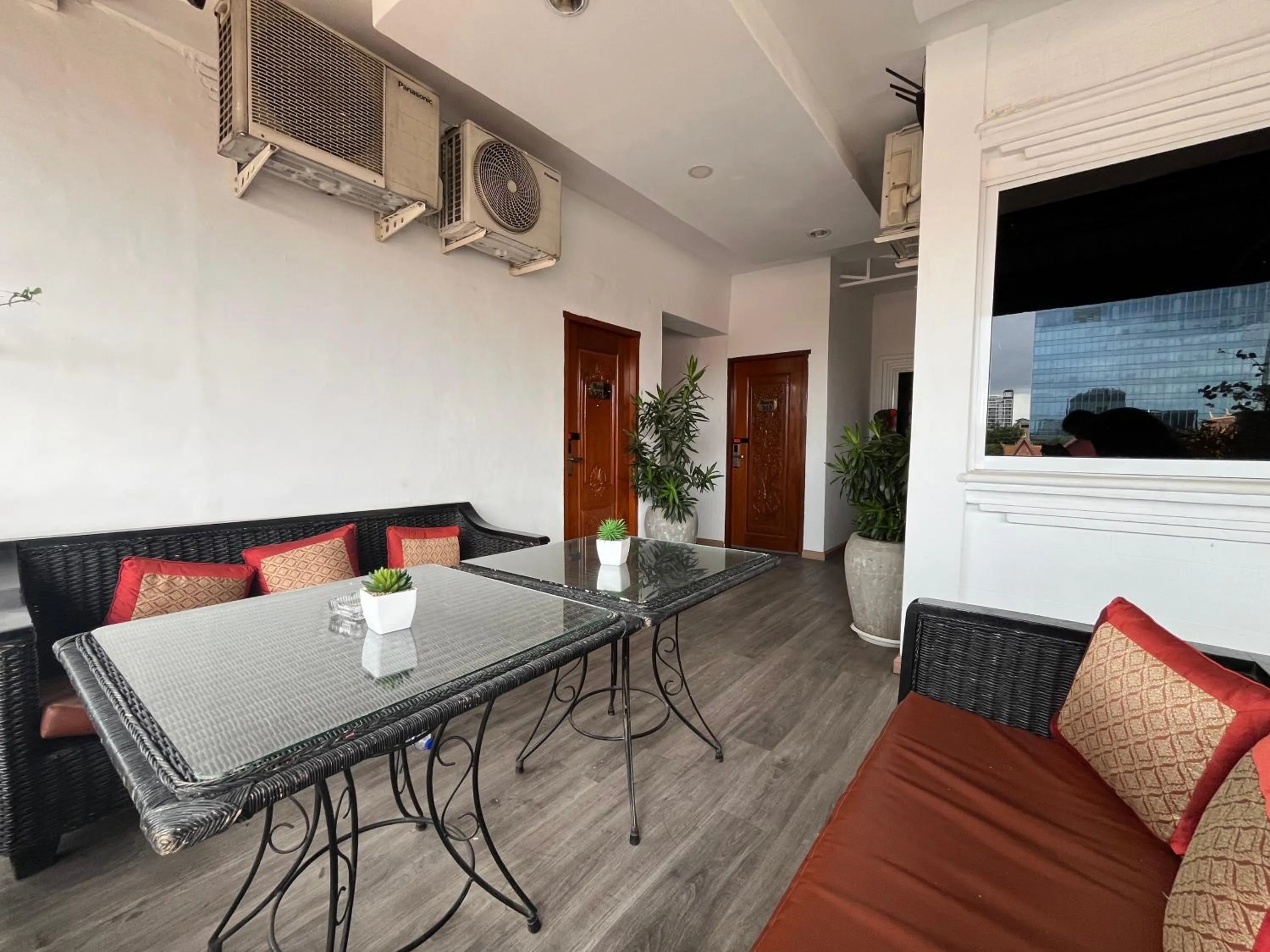 Balcony/Terrace in Sun Chakra Boutique Hotel - 50m to Museum & Royal Palace & Walking street