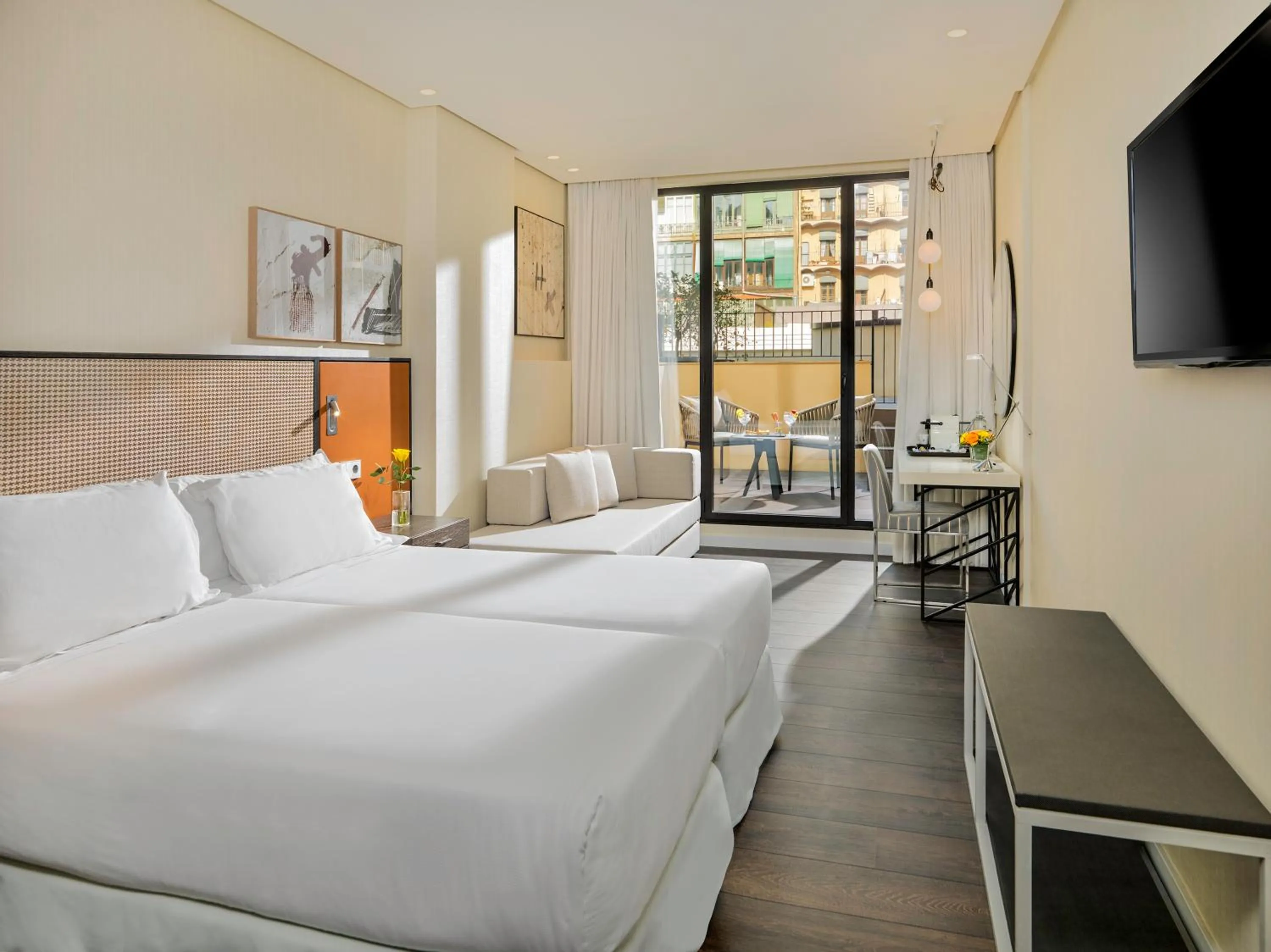 Bedroom, Bed in H10 Art Gallery 4* Sup