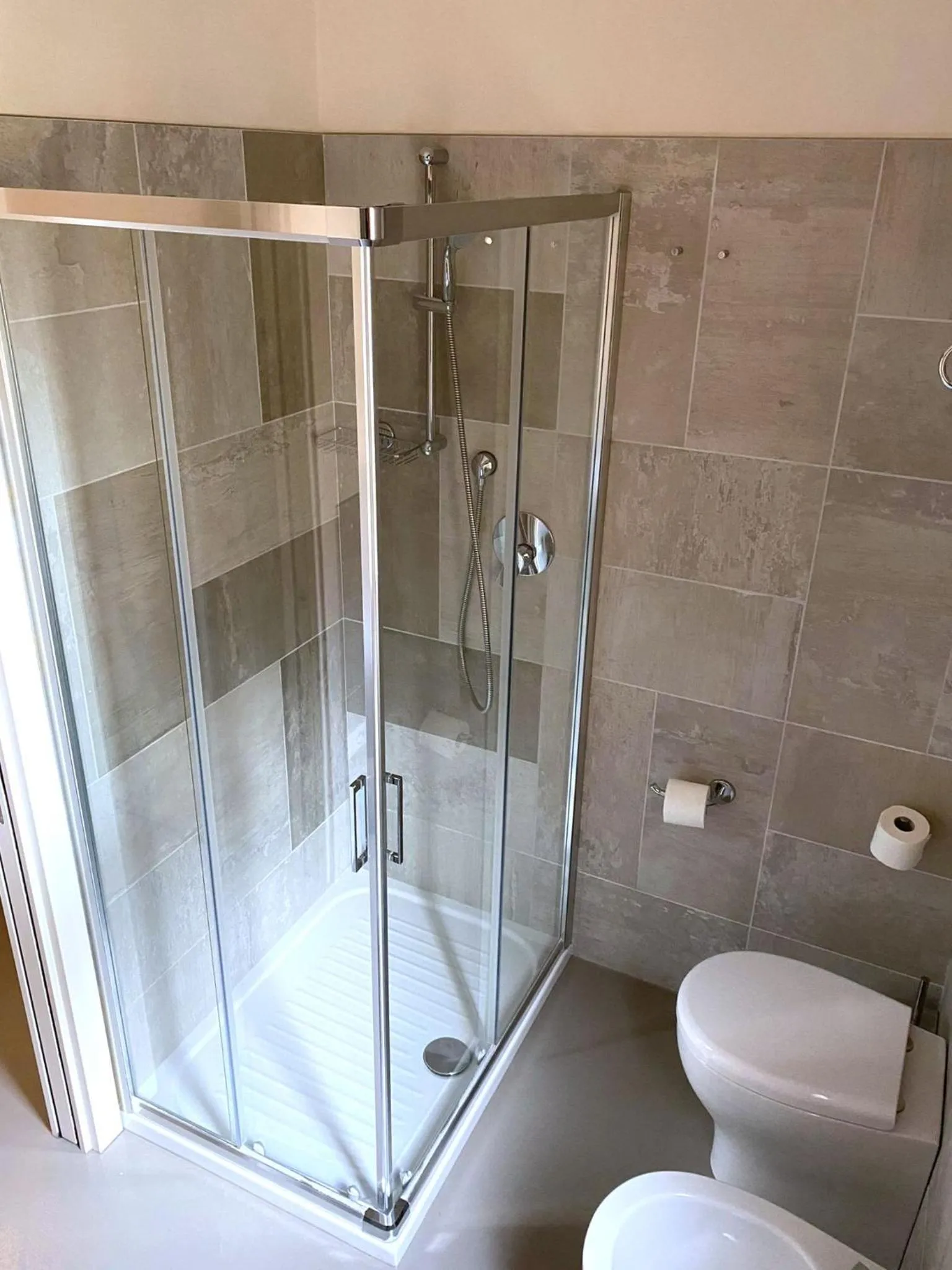 Bathroom in Hotel Maioli B&B