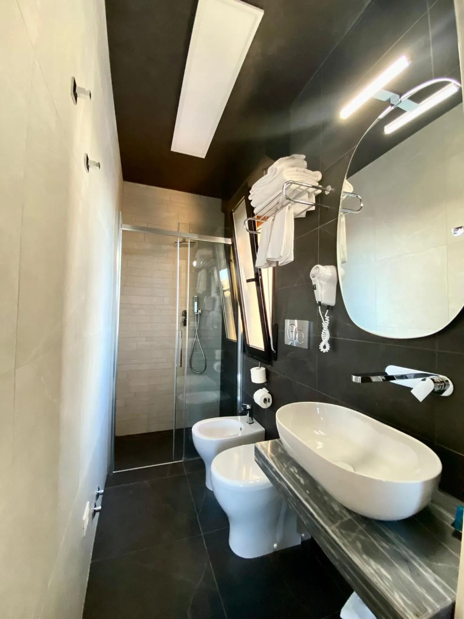 Bathroom in Hotel Maioli B&B