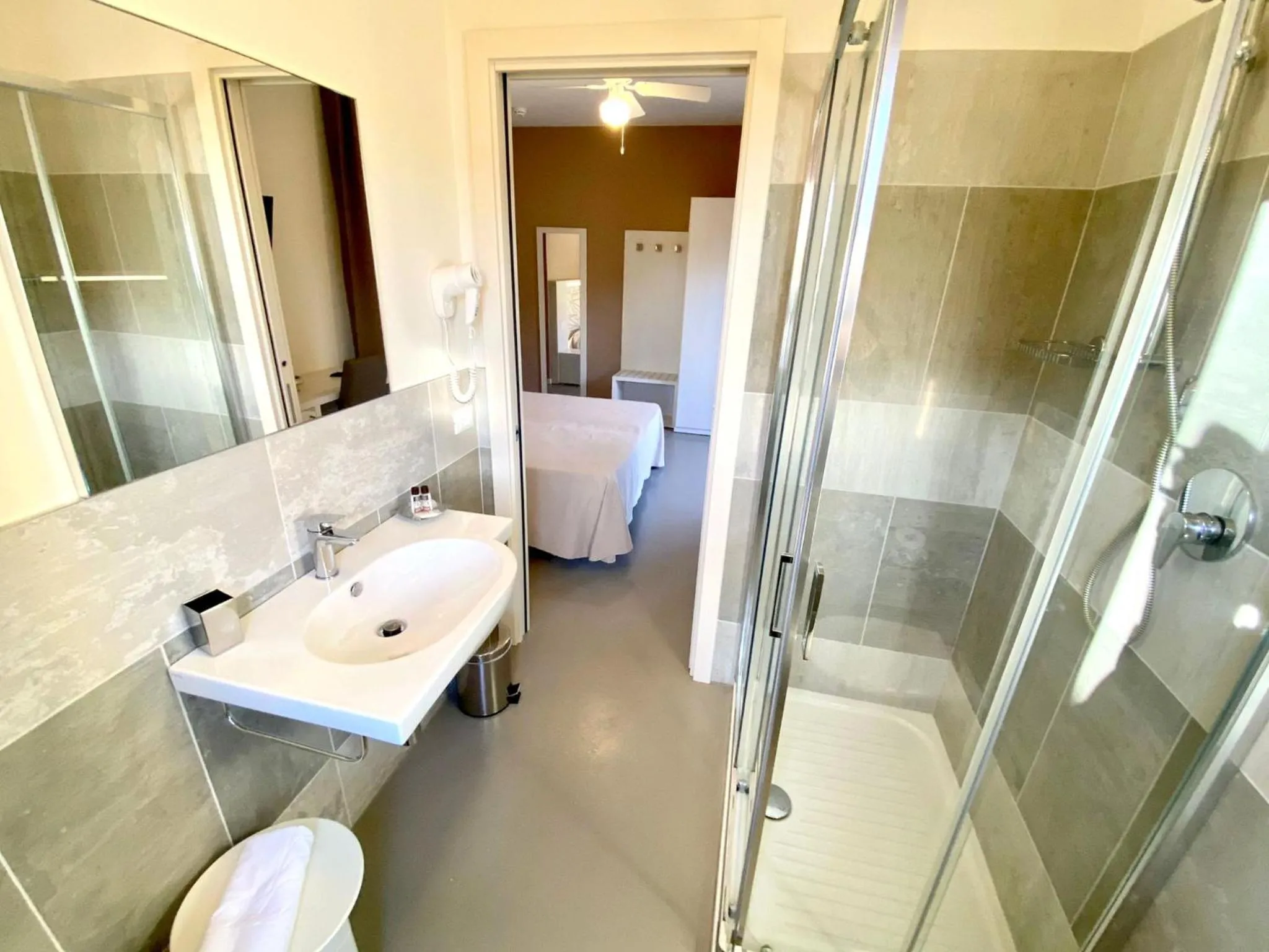 Bathroom in Hotel Maioli B&B