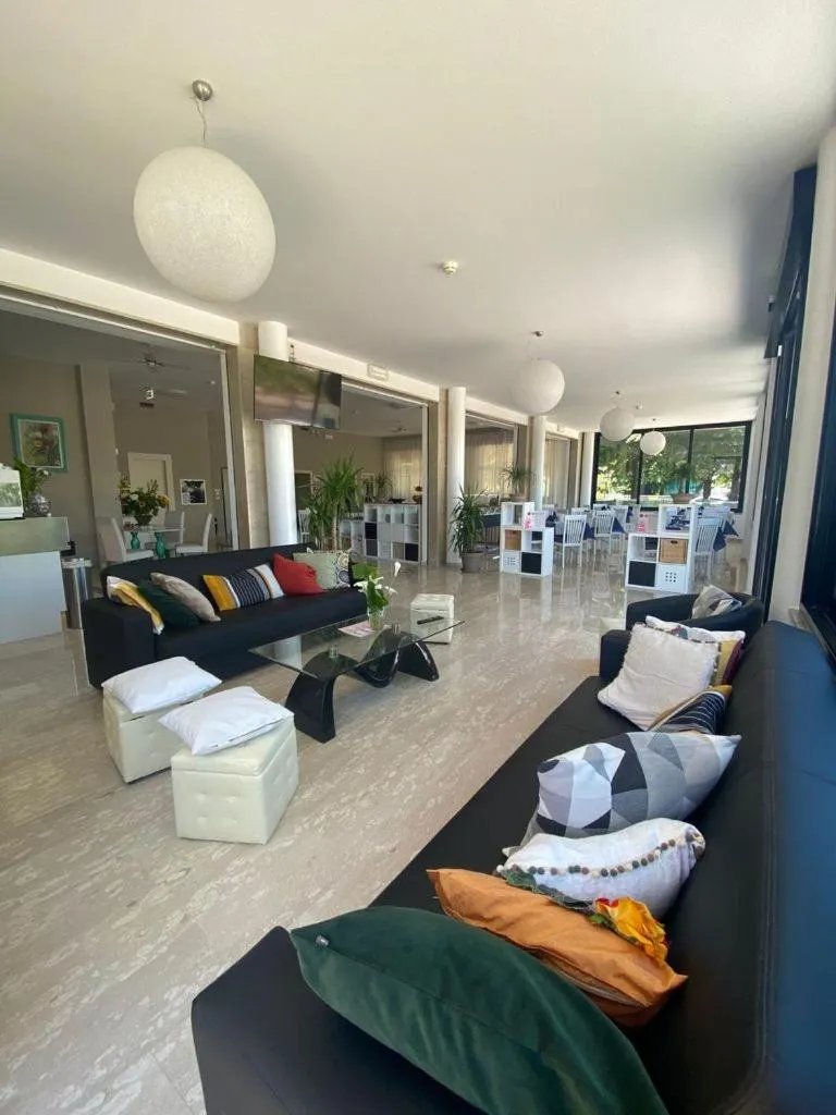 Seating area in Hotel Maioli B&B