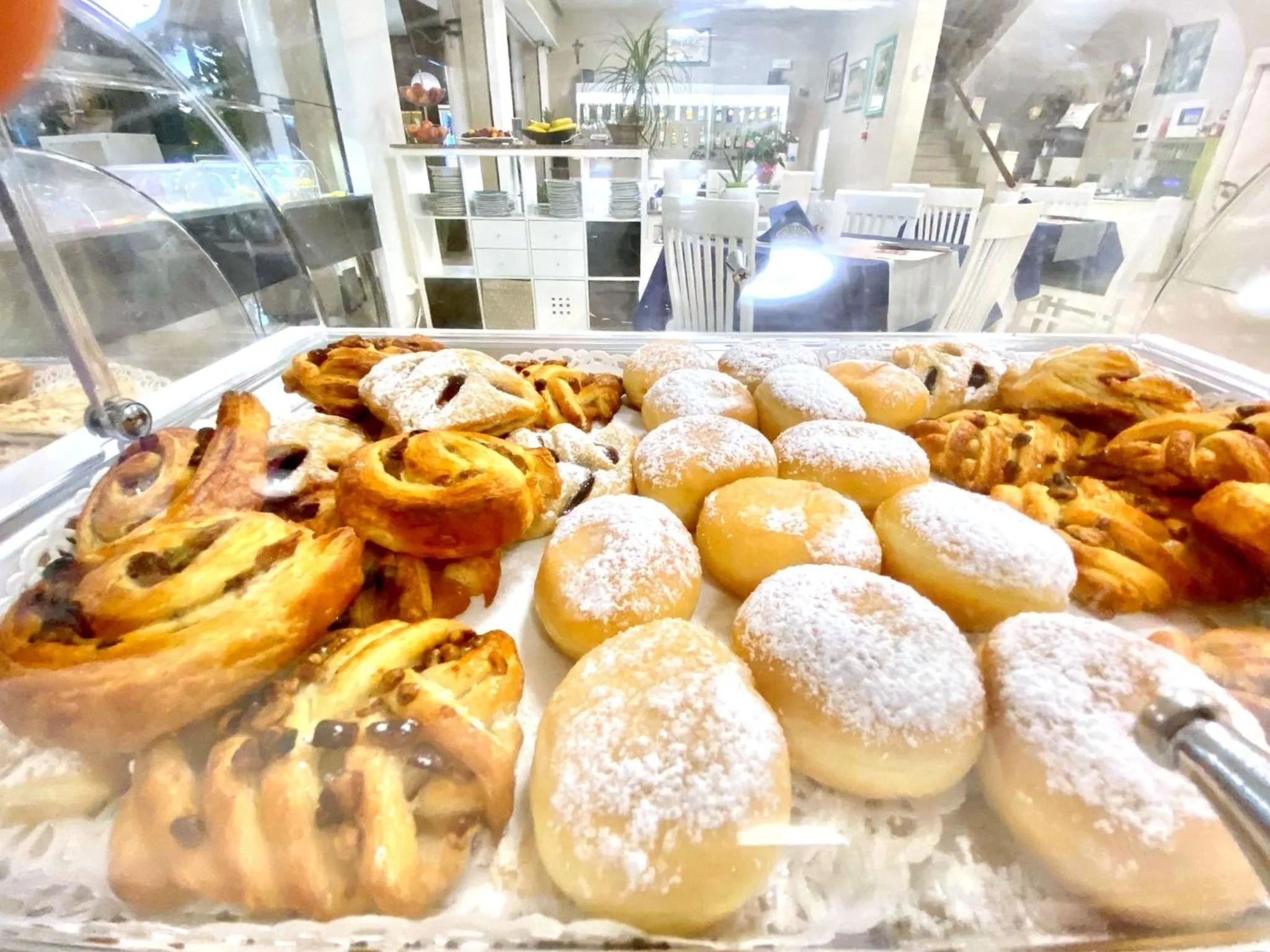 Food and drinks in Hotel Maioli B&B