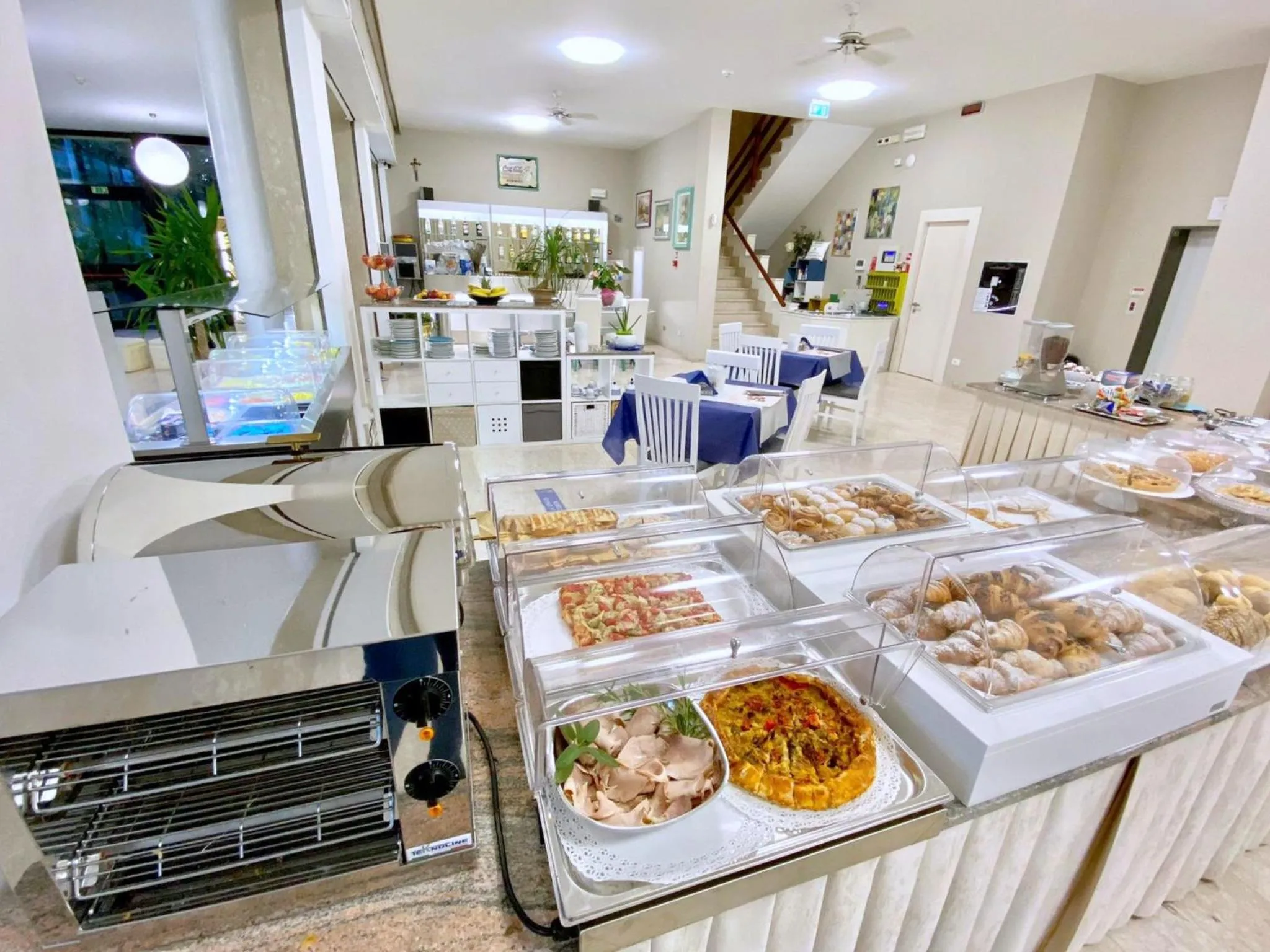 Restaurant/places to eat in Hotel Maioli B&B