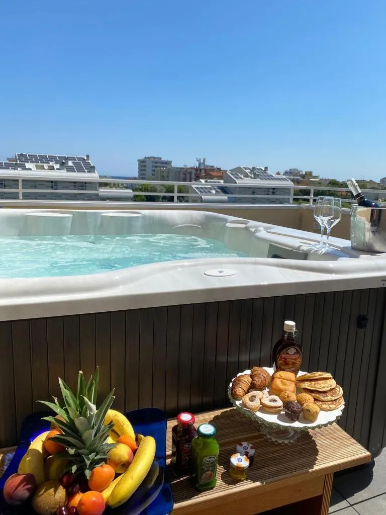 Pool view in Hotel Maioli B&B