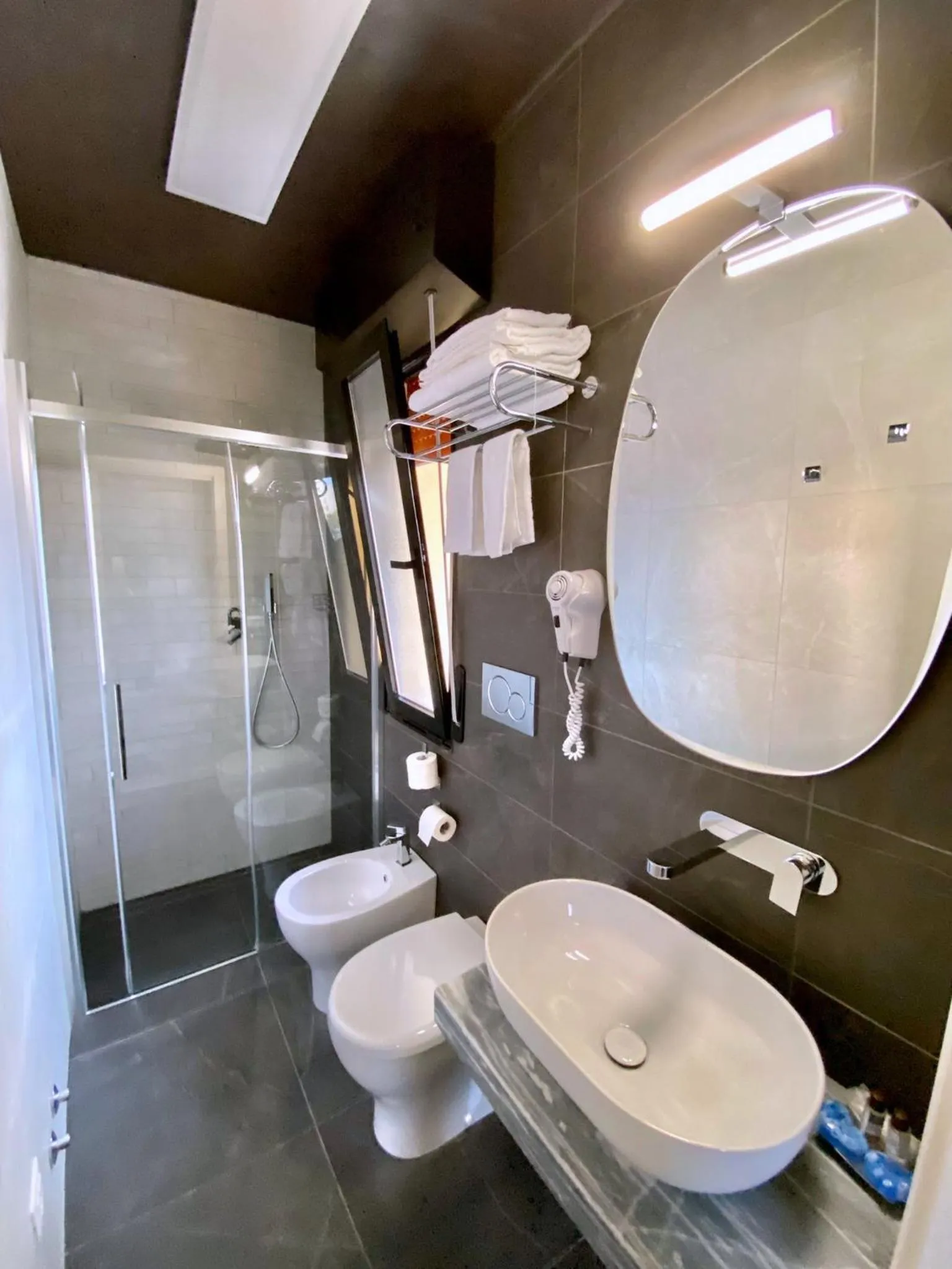 Bathroom in Hotel Maioli B&B