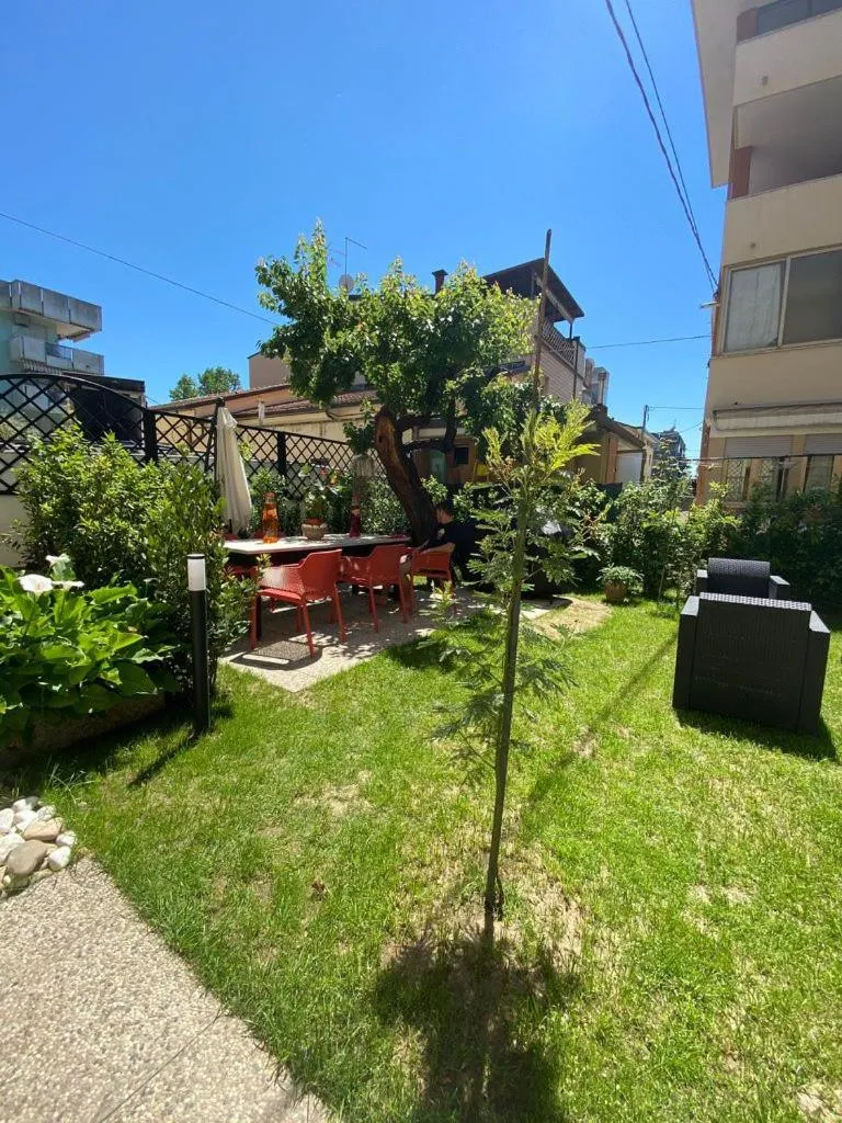 Garden view in Hotel Maioli B&B