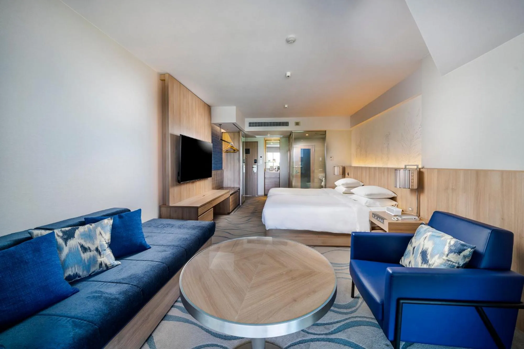 Photo of the whole room, Bed in Renaissance Okinawa Resort