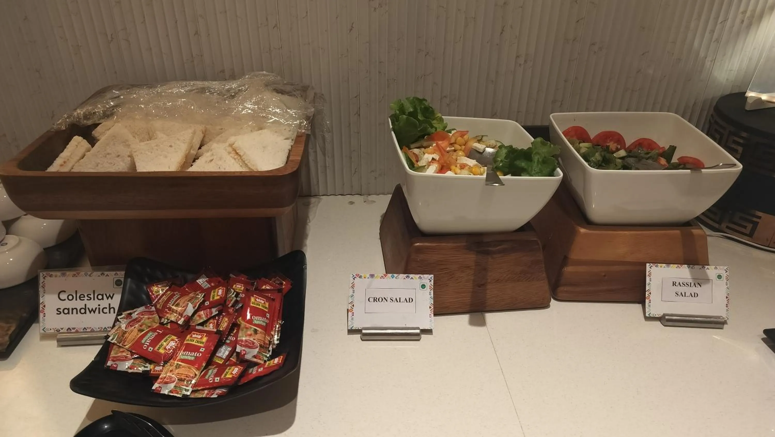 Restaurant/places to eat in Atithi House