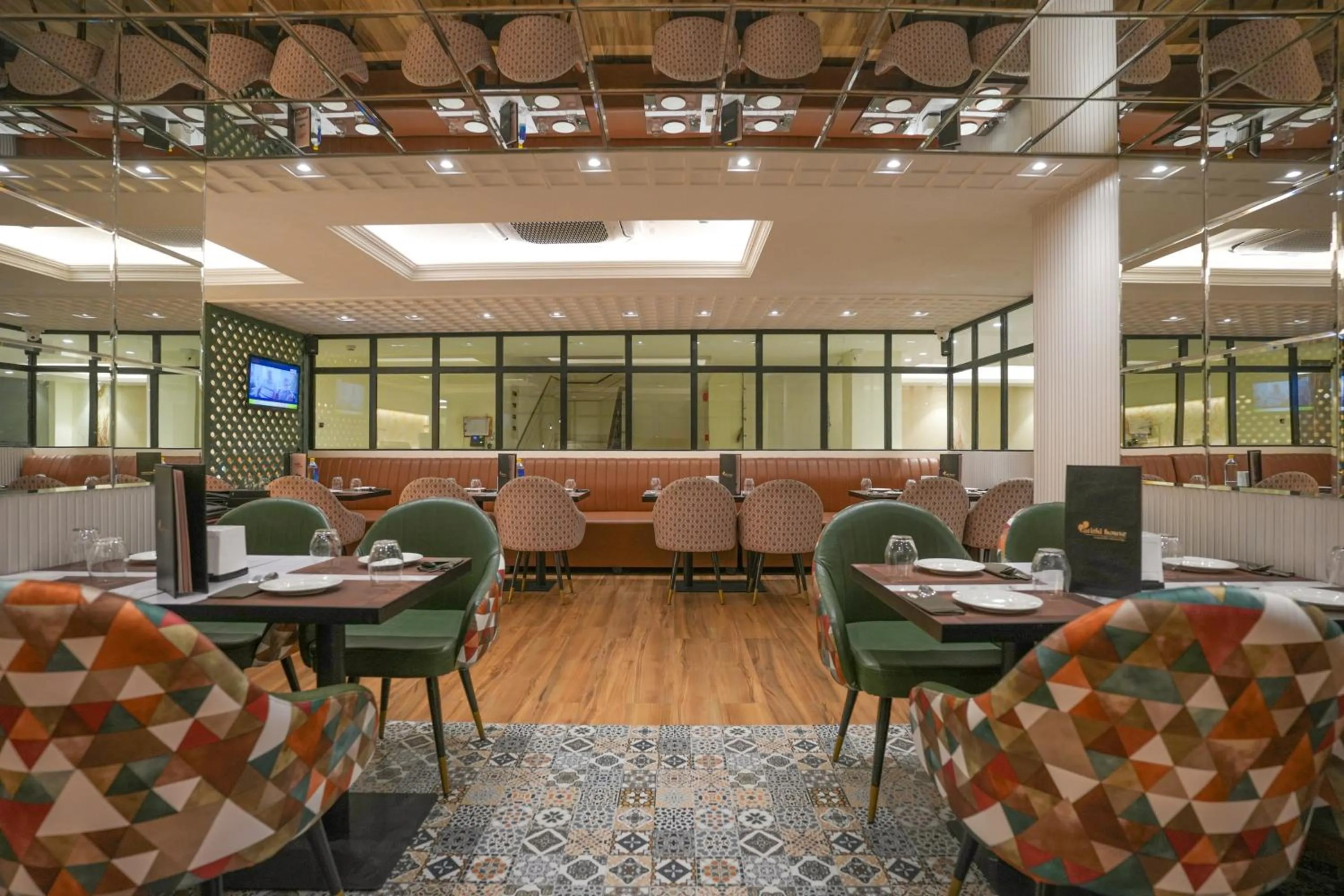 Restaurant/places to eat in Atithi House