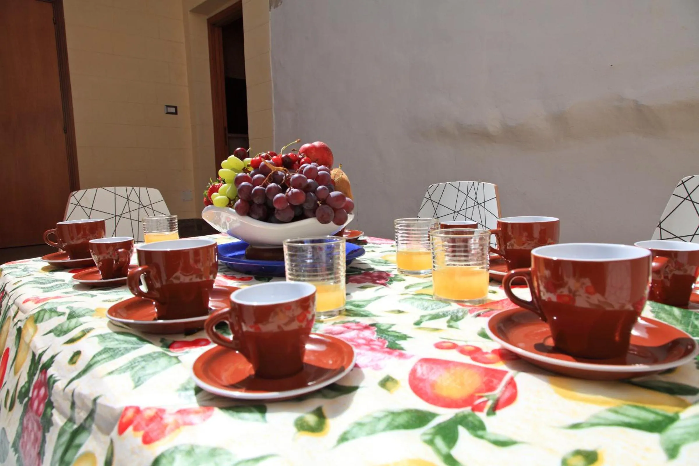 Restaurant/places to eat in Madema B&B