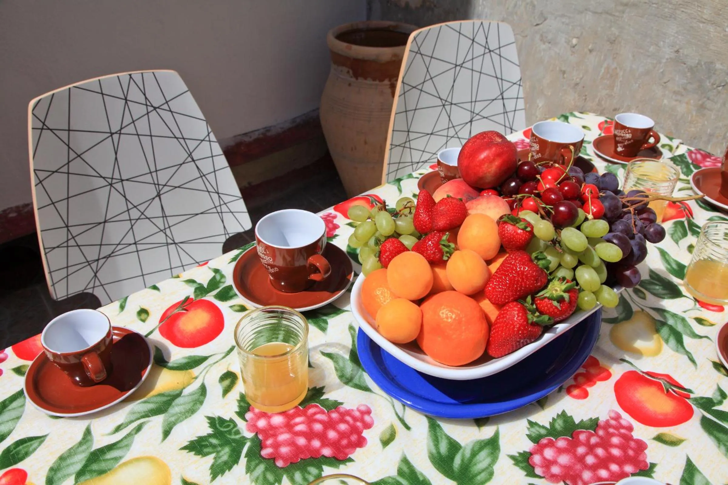 Restaurant/places to eat in Madema B&B