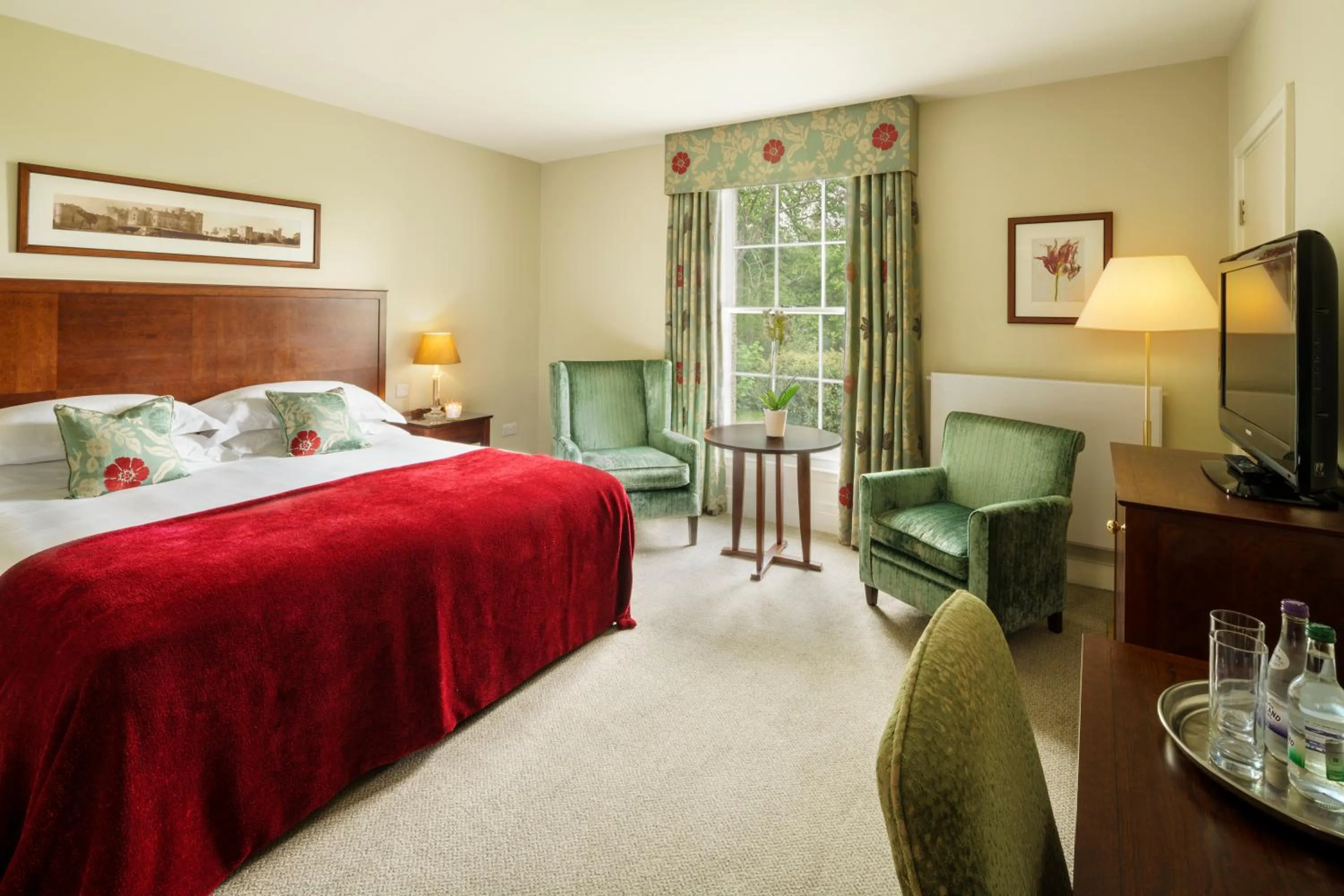Bedroom, Bed in Macdonald Linden Hall Hotel, Golf & Spa