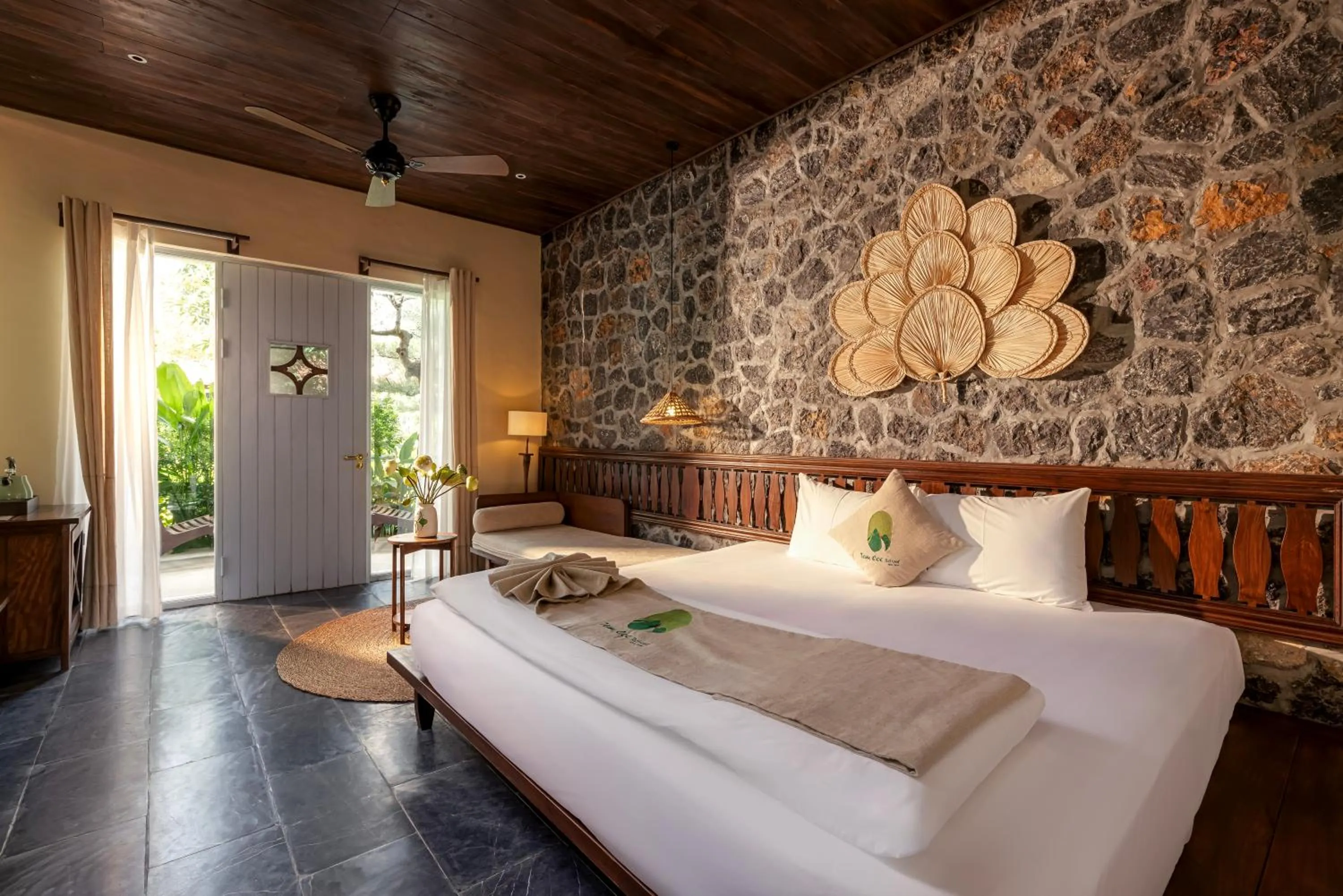 Bed in Tam Coc Retreat Ninh Binh