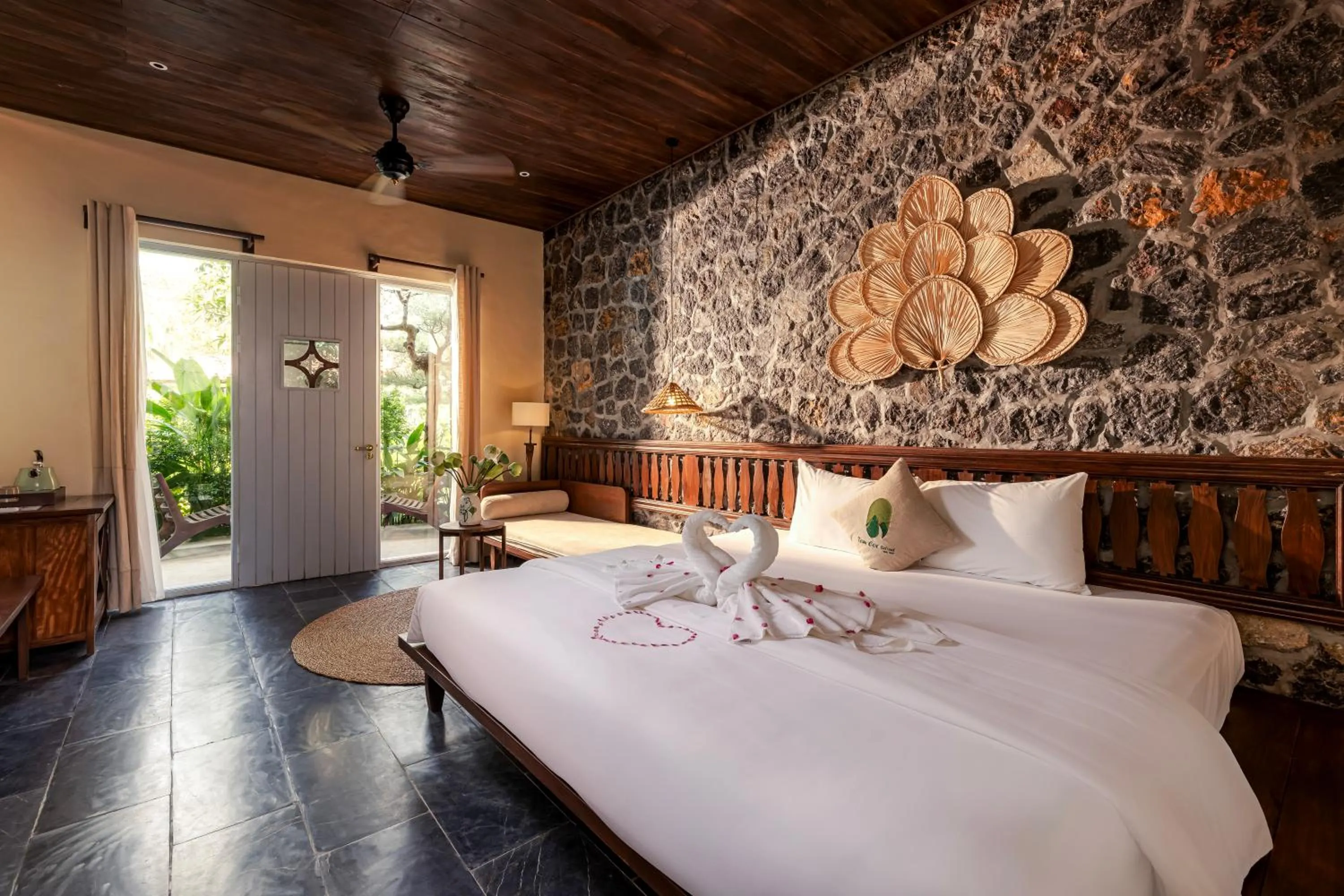 Bed in Tam Coc Retreat Ninh Binh