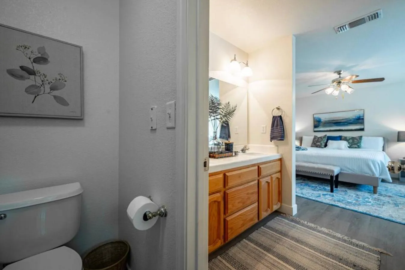 Bed in Manic Mountain Forest Cabin 3 miles from Bass Lake