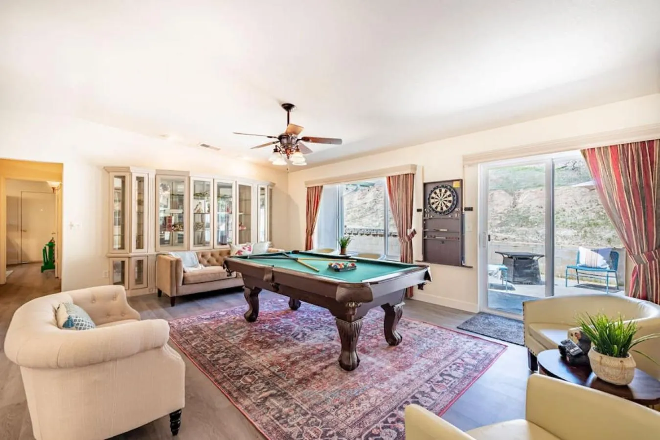 Billiard in Manic Mountain Forest Cabin 3 miles from Bass Lake