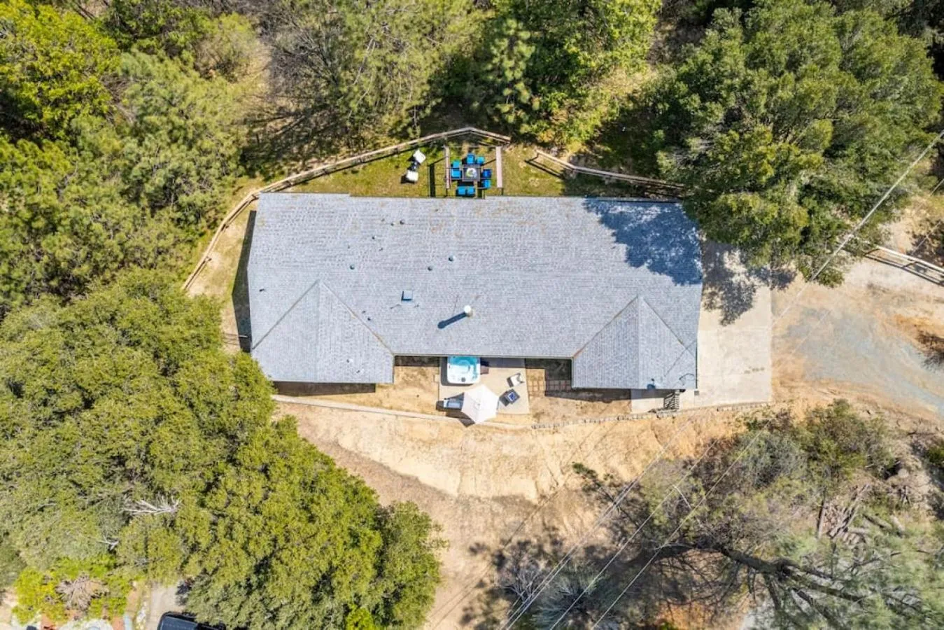 Manic Mountain Forest Cabin 3 miles from Bass Lake
