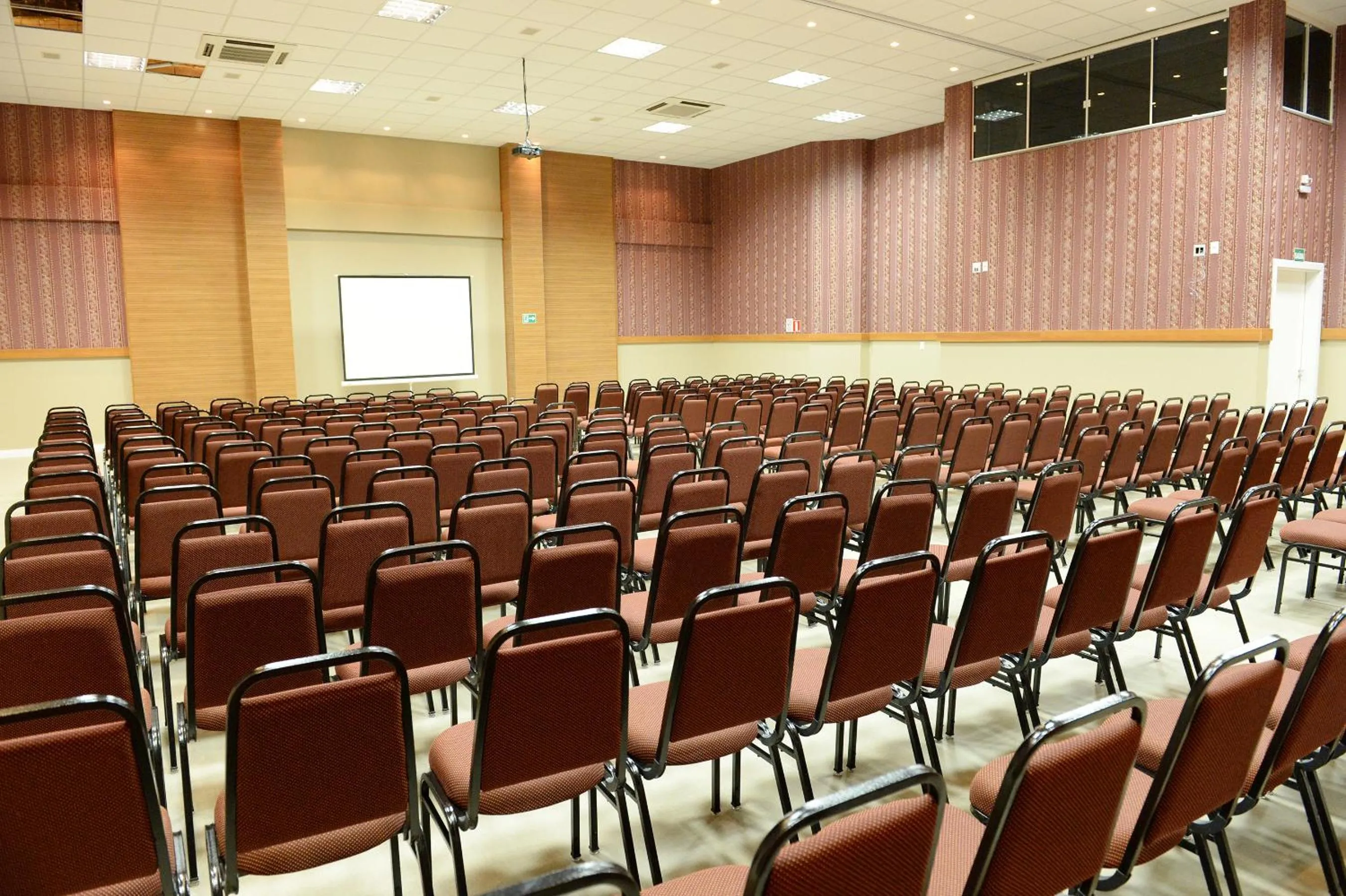 Meeting/conference room in Imigrantes Hotel