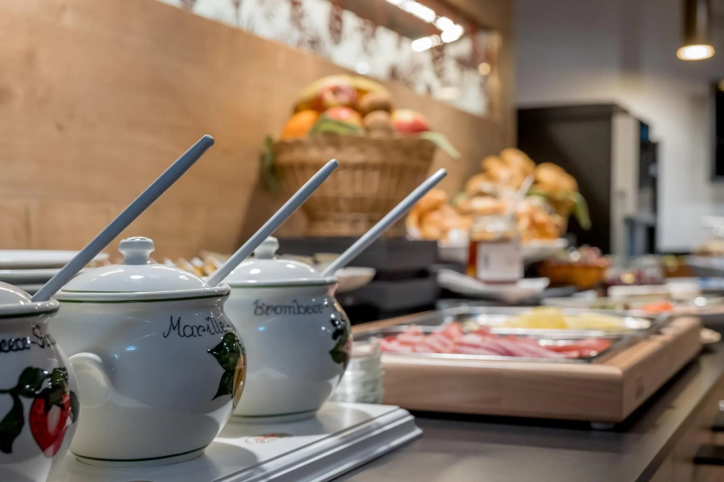 Buffet breakfast in Apart Hotel Garni Wieser