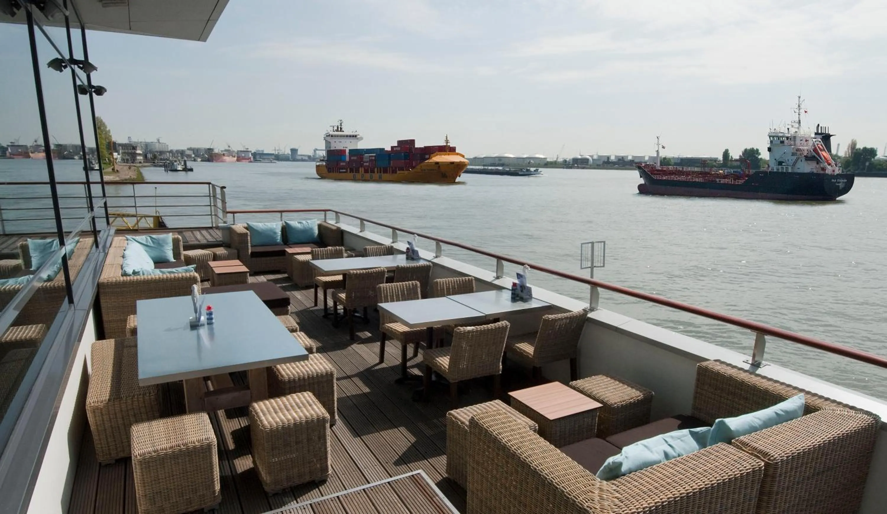 Balcony/Terrace in Delta Hotel