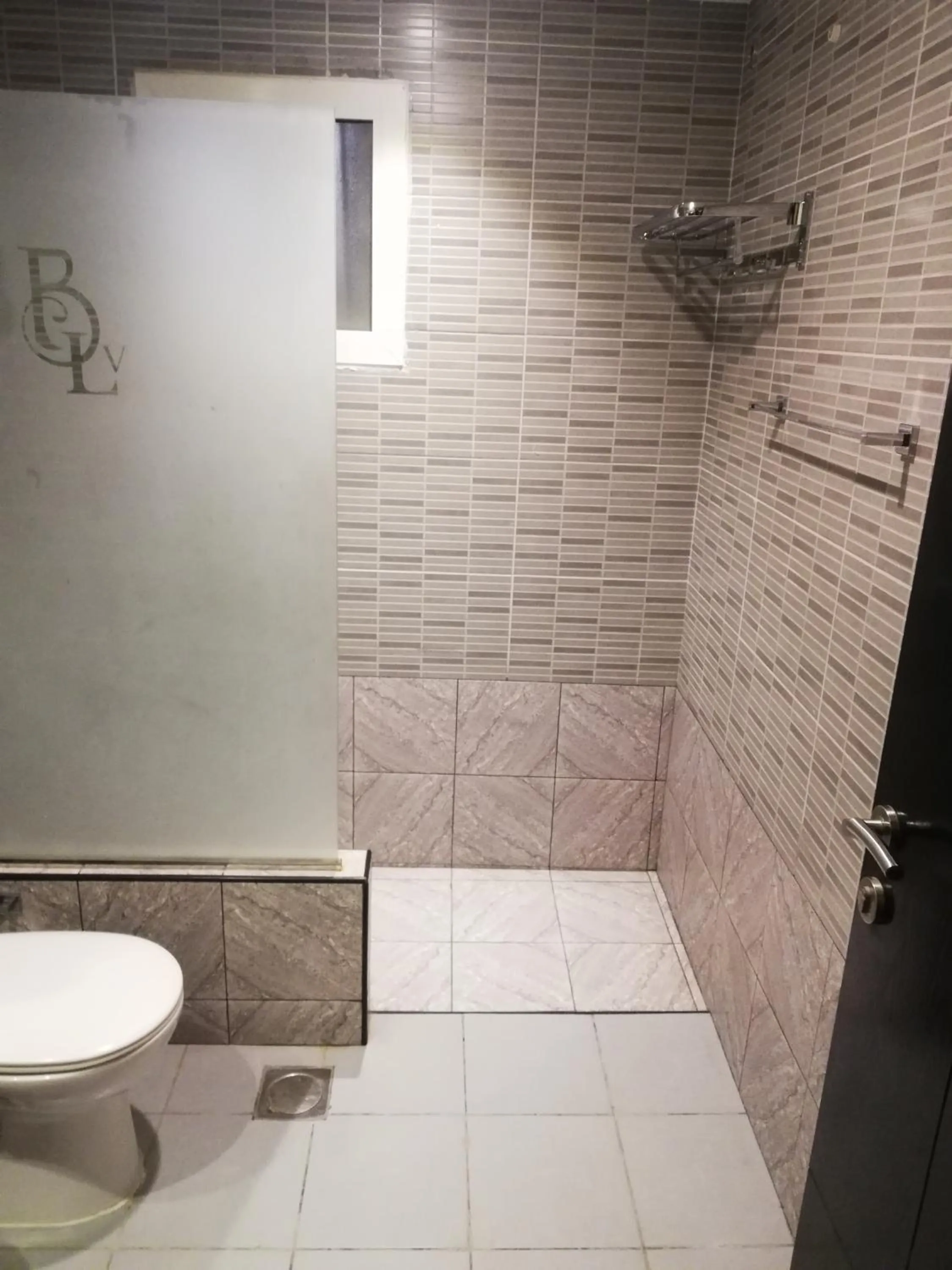 Shower in Boulevard City Suites Hotel Apartments