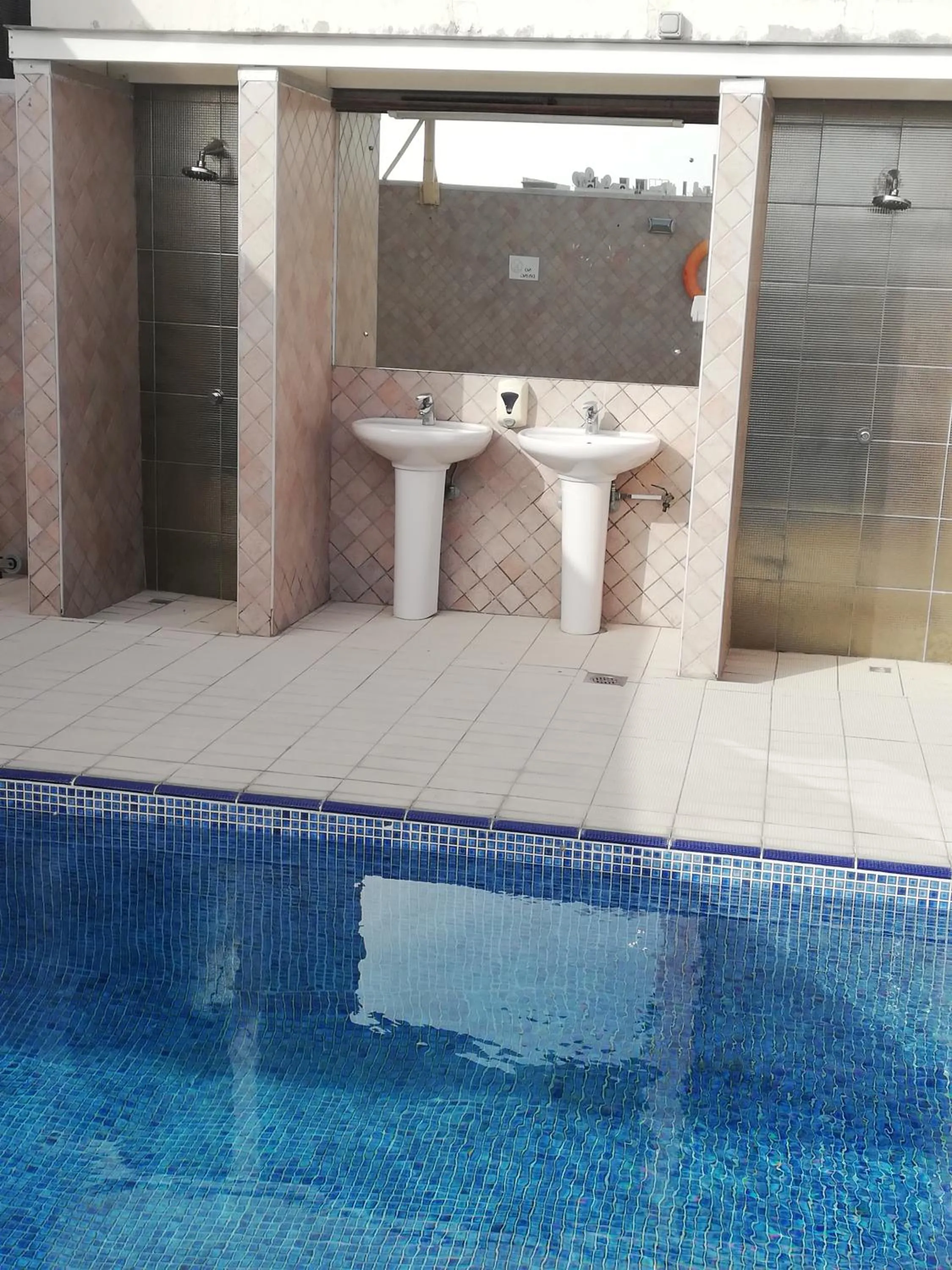 Swimming pool in Boulevard City Suites Hotel Apartments