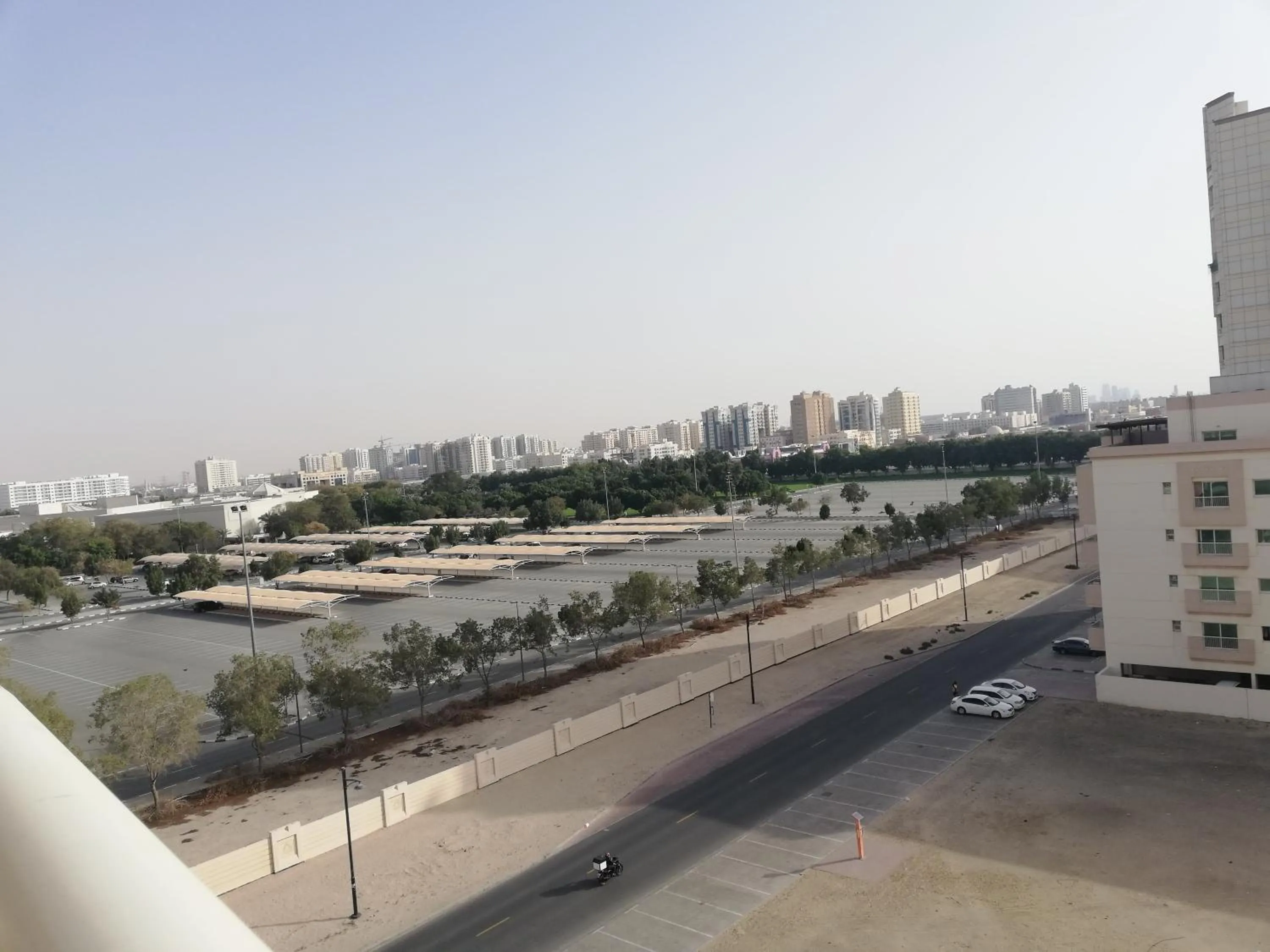 Day in Boulevard City Suites Hotel Apartments