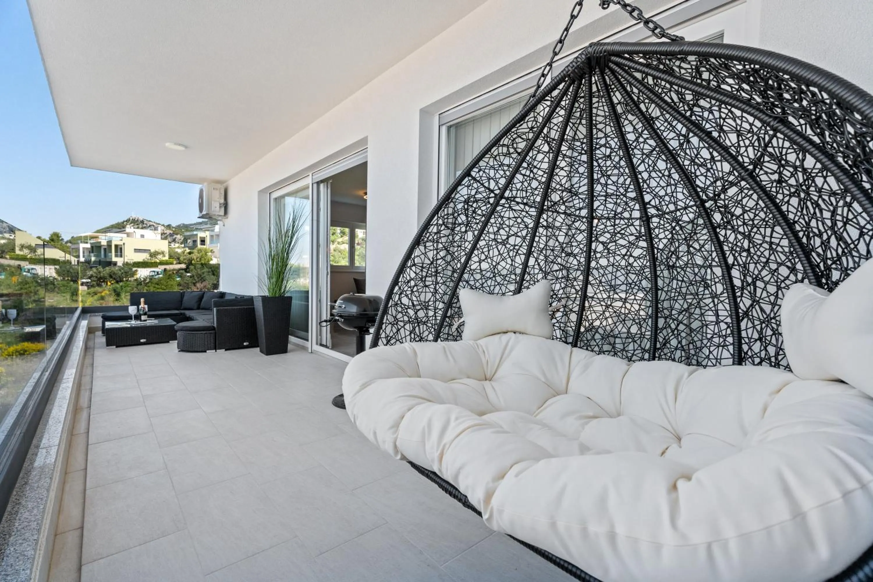 Balcony/Terrace in Luxury Sea View Apartment Levin