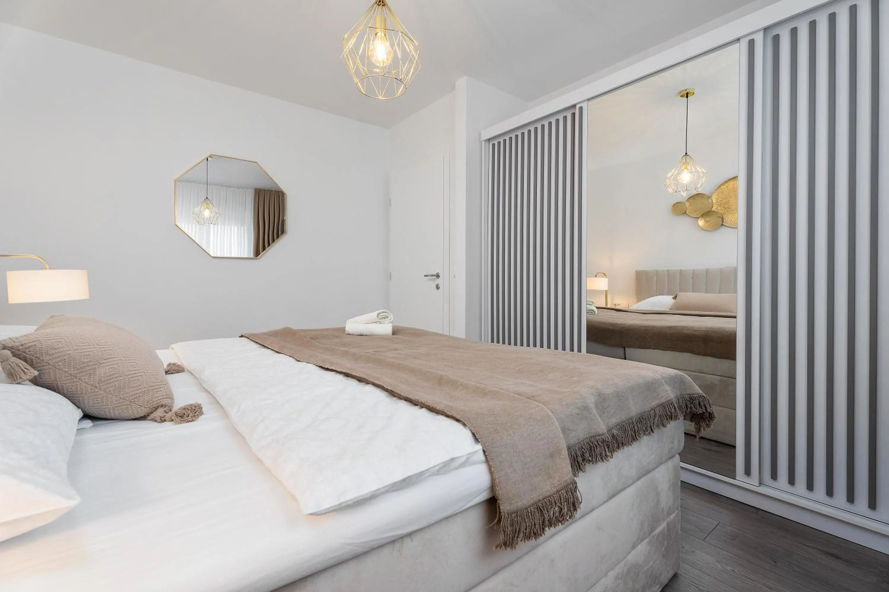 Bed in Luxury Sea View Apartment Levin