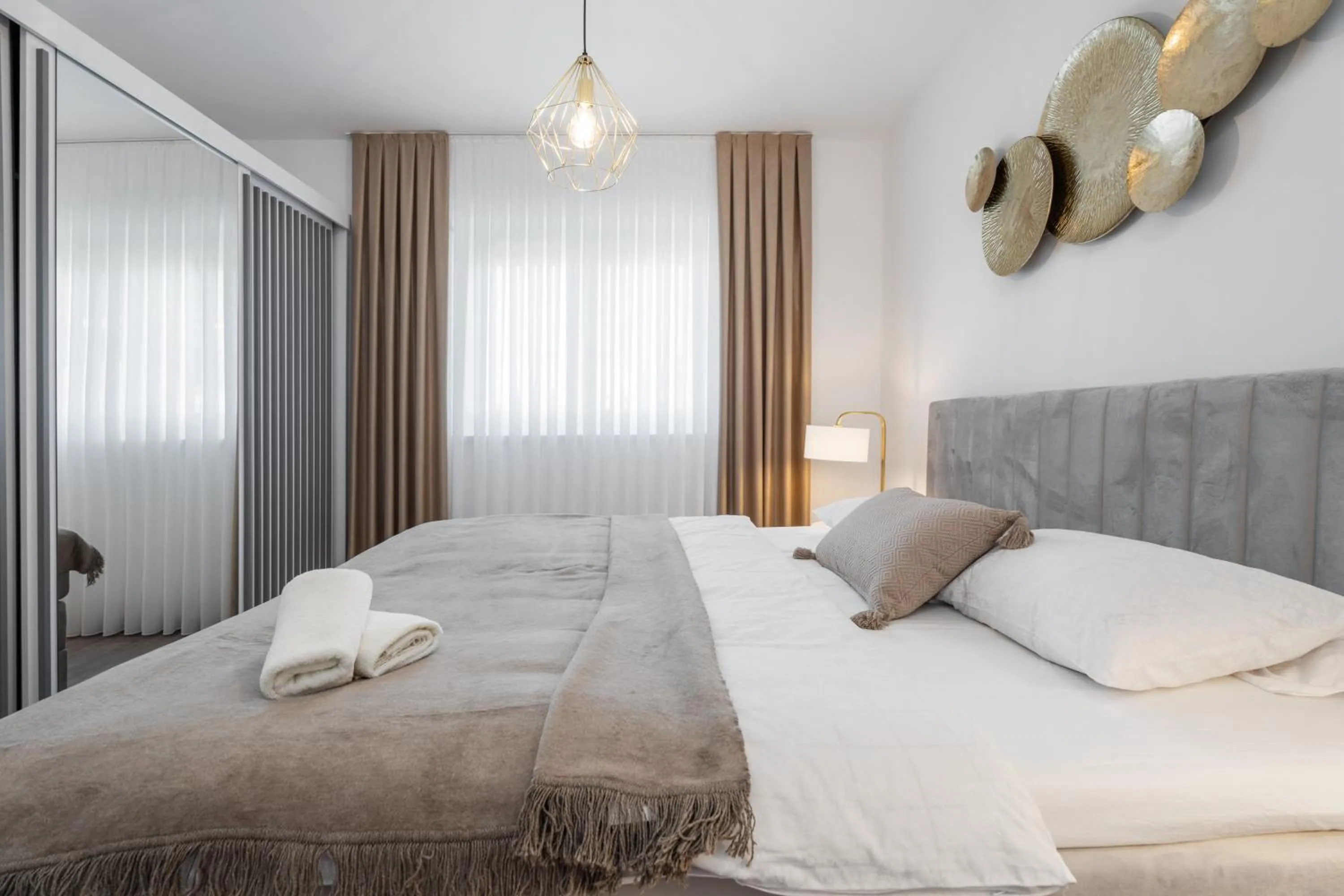 Bed in Luxury Sea View Apartment Levin