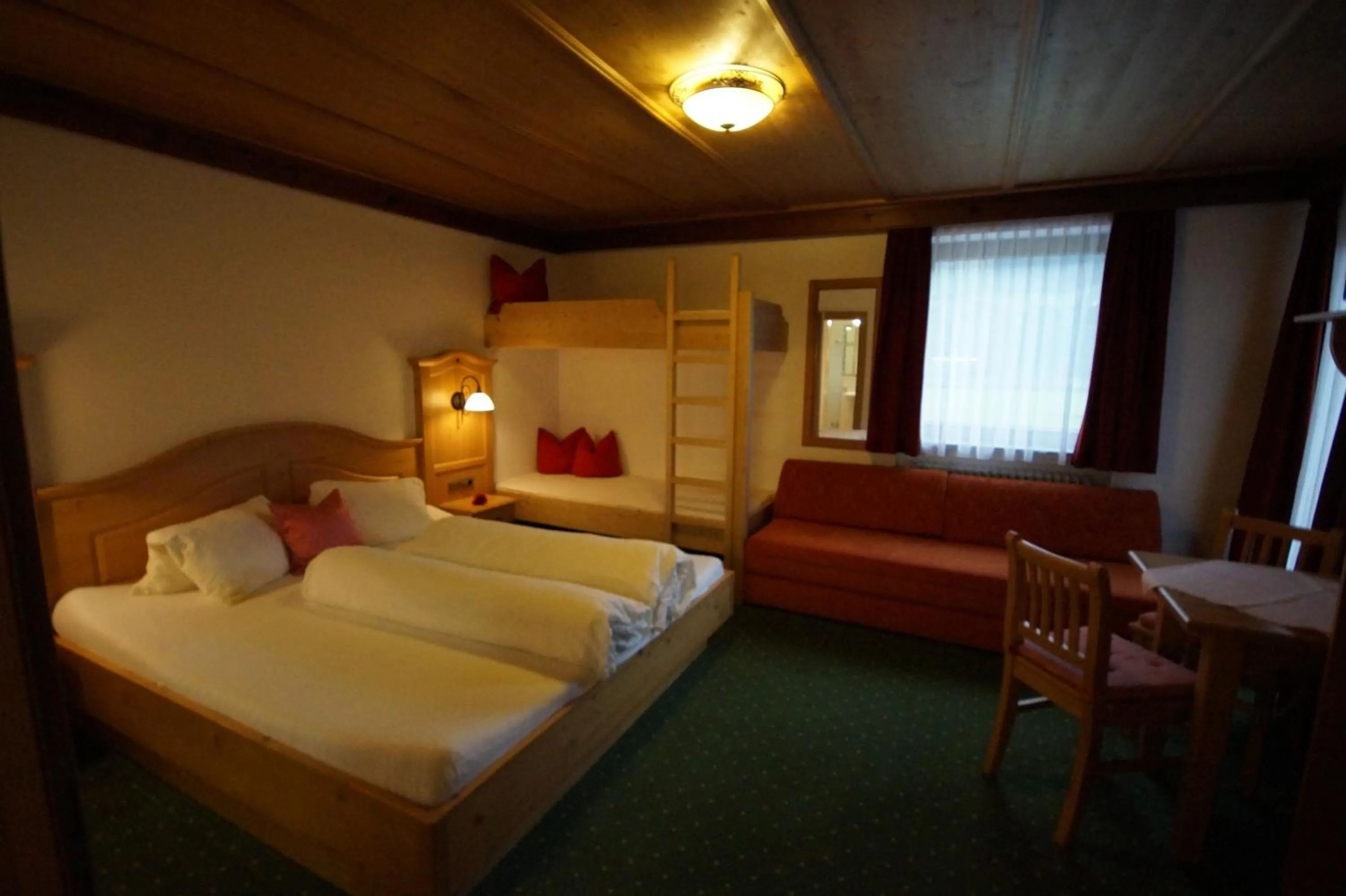 Bed in Appartement Gästehaus Aloisia
