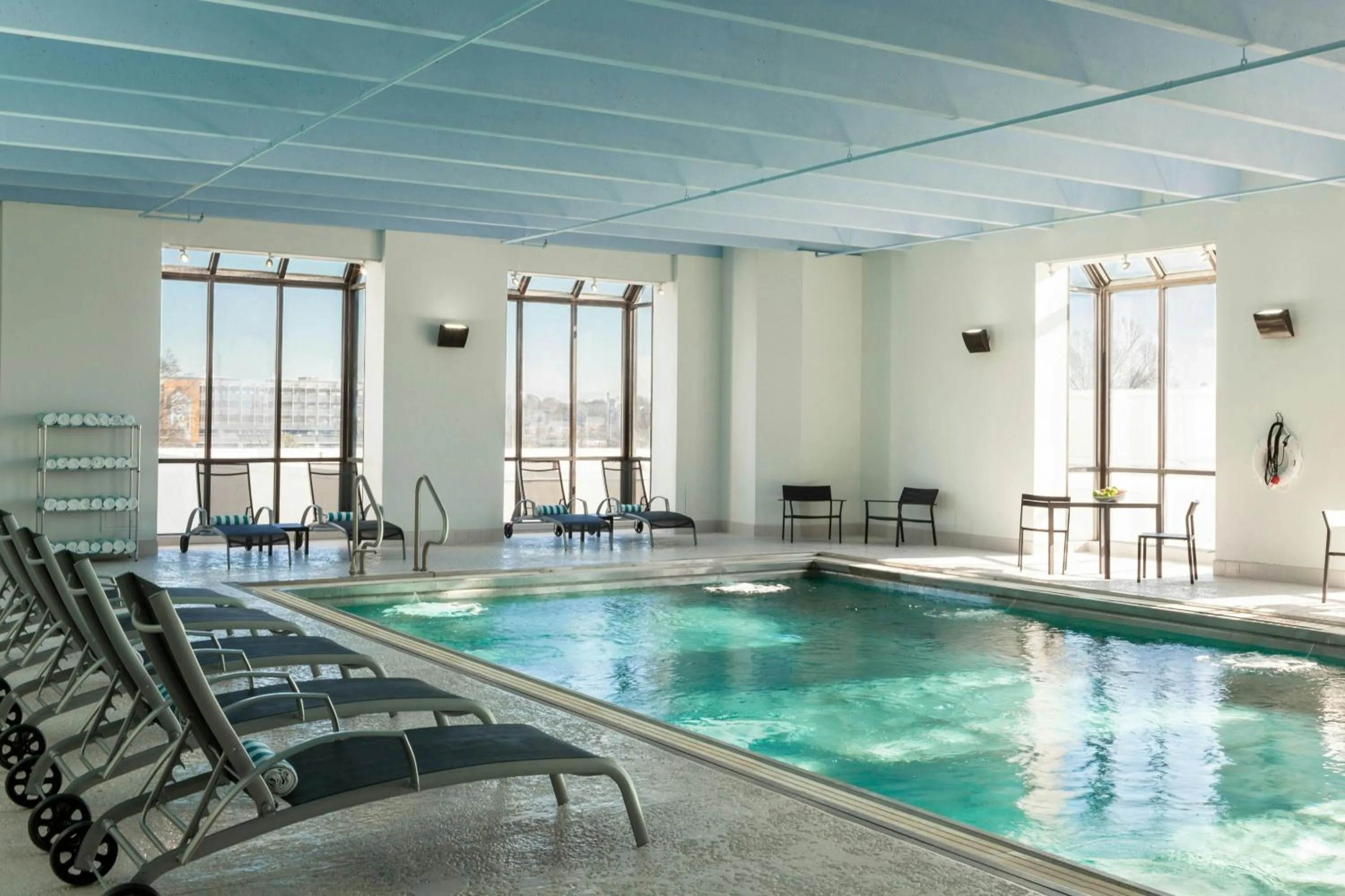 Swimming pool in Le Meridien Charlotte